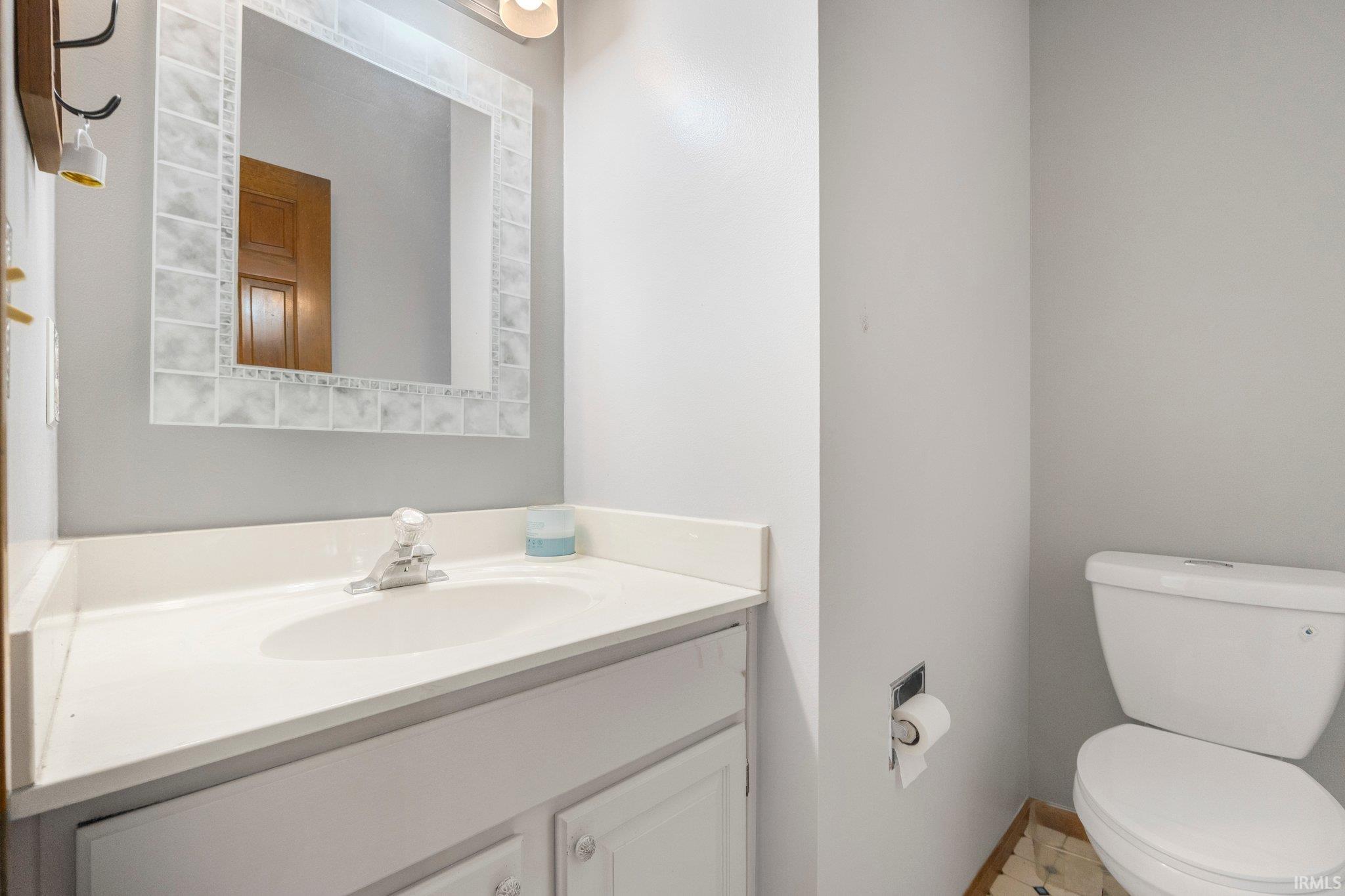 Photo 13 of 9028 Hickory Knoll Boulevard