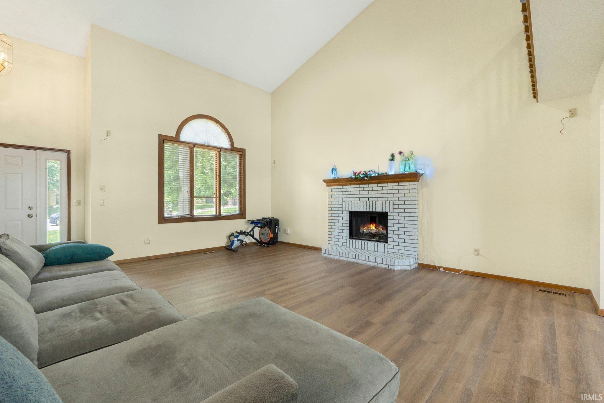 Photo 2 of 9028 Hickory Knoll Boulevard