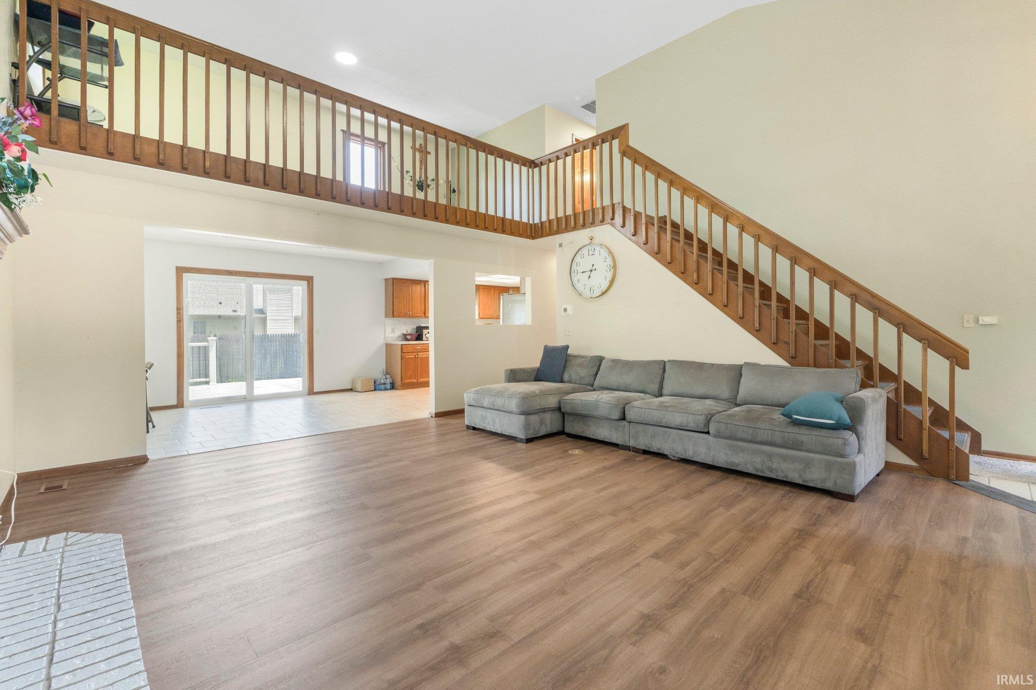 Photo 3 of 9028 Hickory Knoll Boulevard