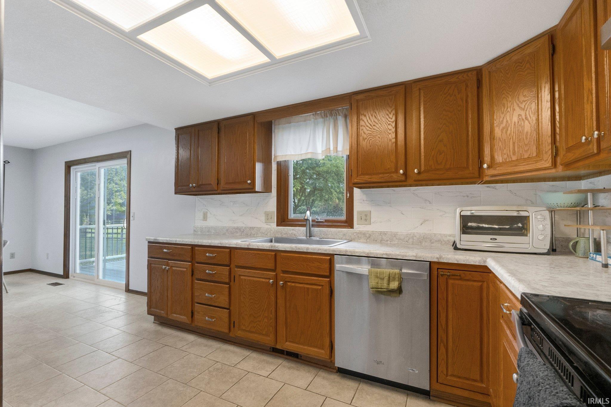 Photo 6 of 9028 Hickory Knoll Boulevard