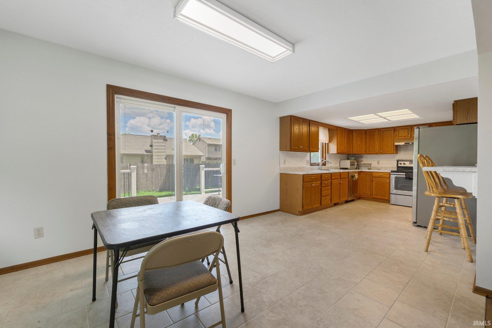Photo 9 of 9028 Hickory Knoll Boulevard