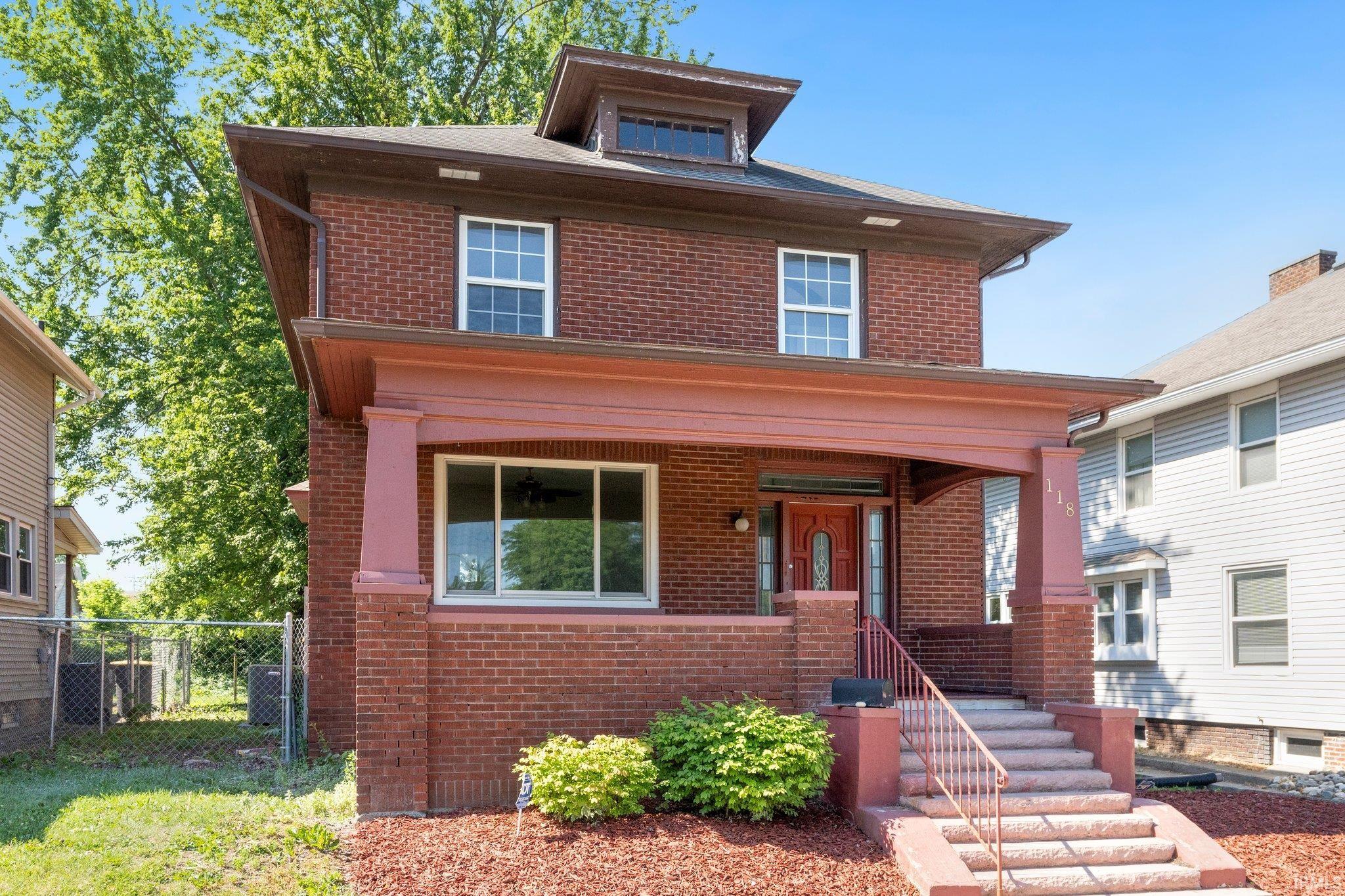 Photo 1 of 118 E Wildwood Avenue