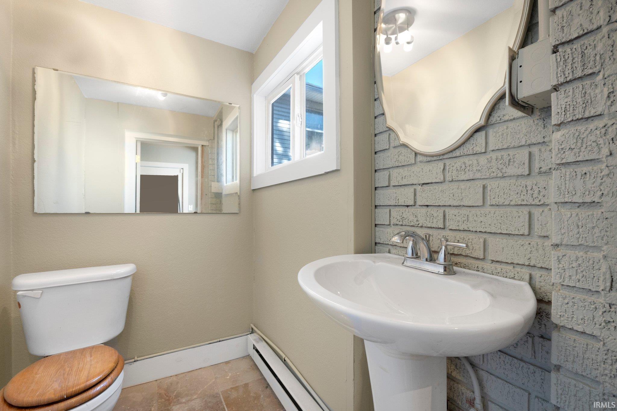 Photo 23 of 118 E Wildwood Avenue