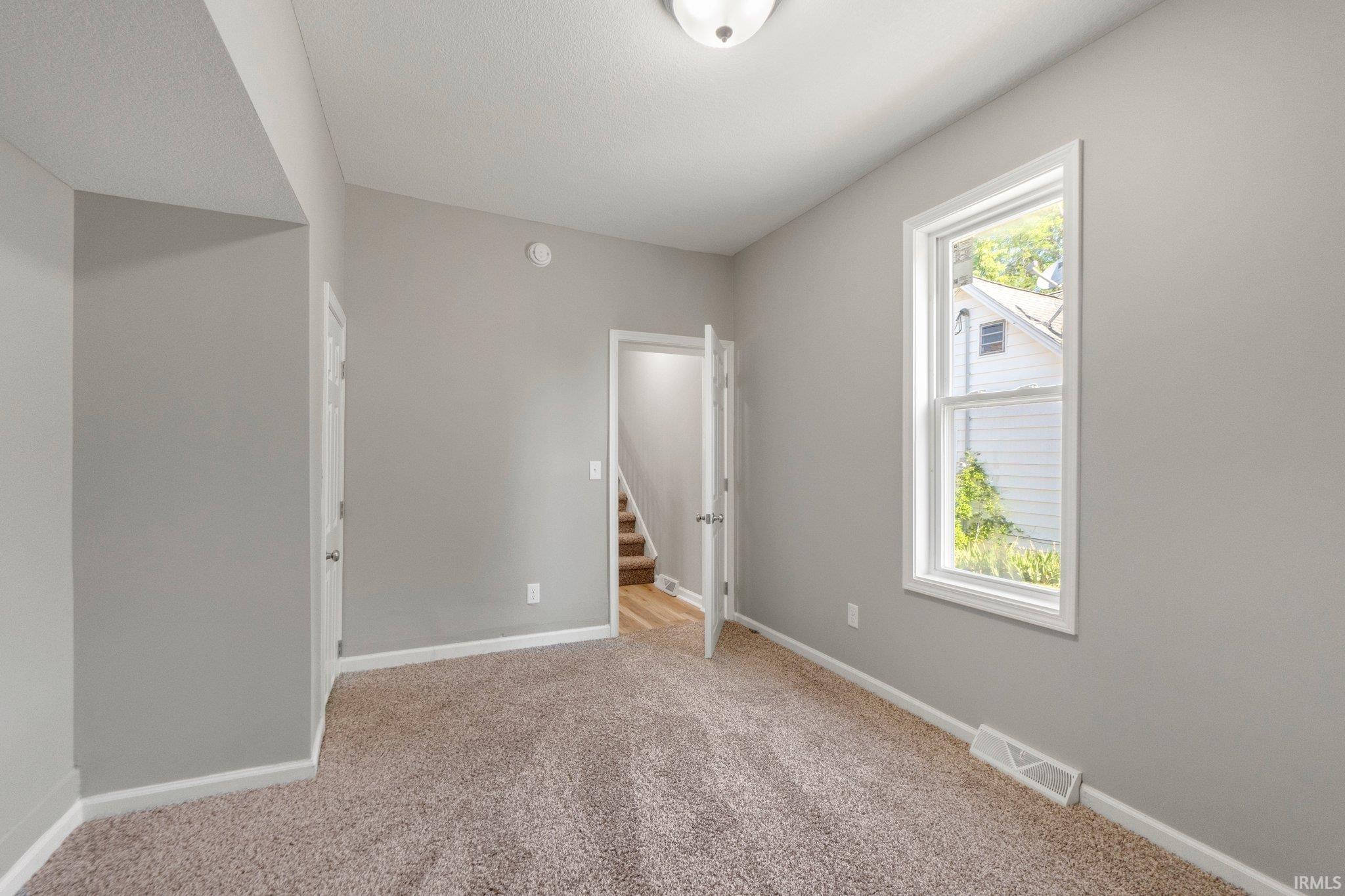 Photo 14 of 208 N Jefferson Street