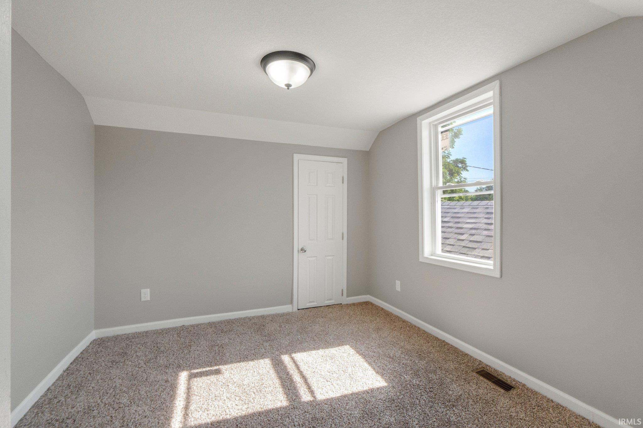 Photo 15 of 208 N Jefferson Street