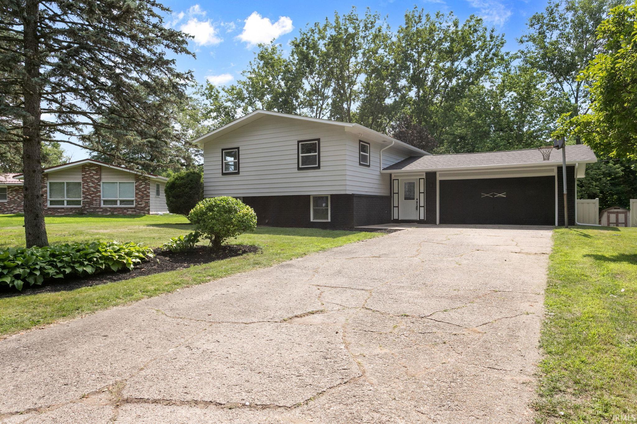Photo 0 of 60209 Pembrook Lane