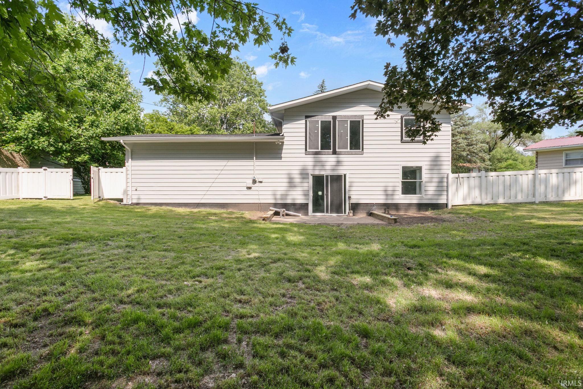Photo 15 of 60209 Pembrook Lane