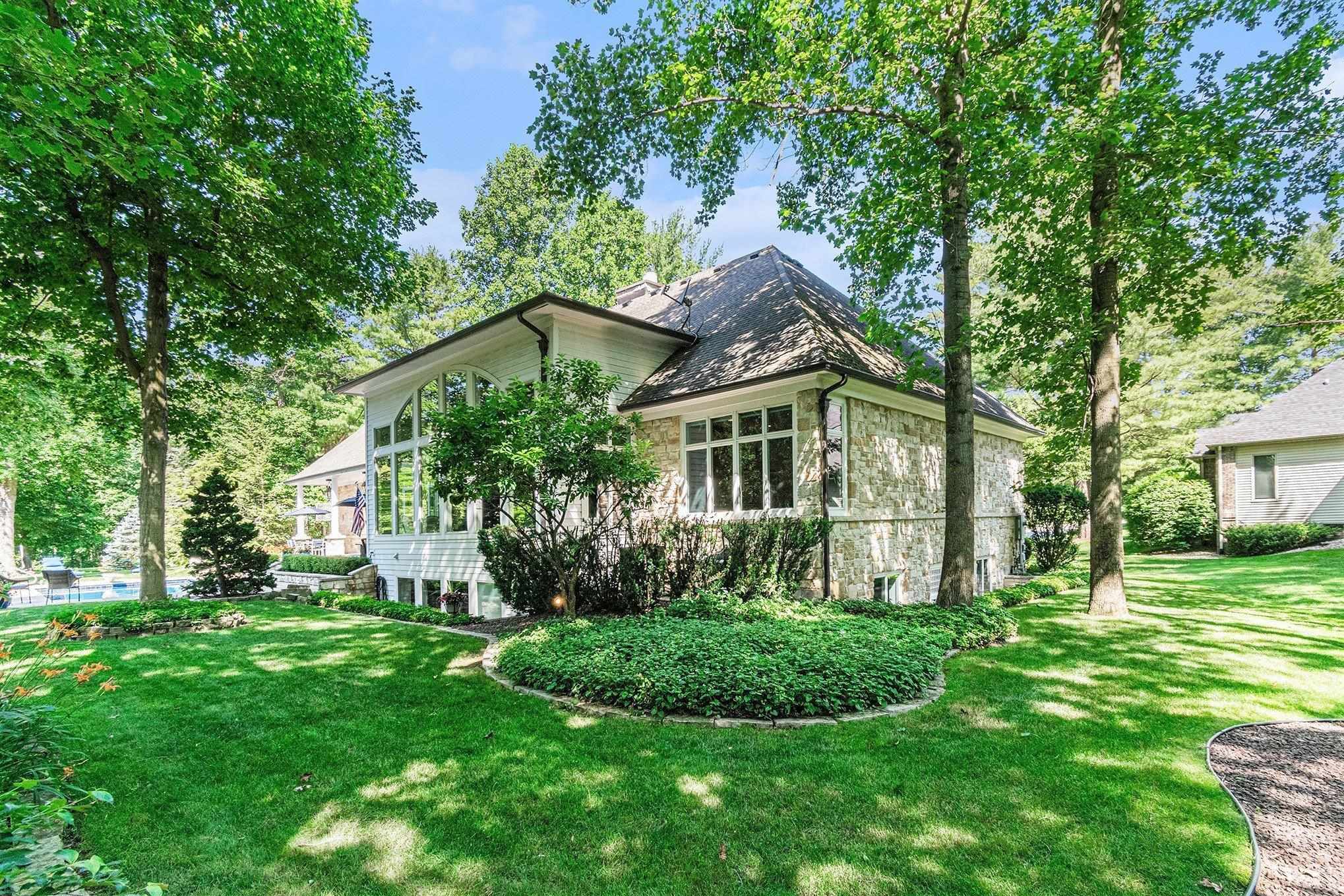 Photo 32 of 58900 River Forest Drive