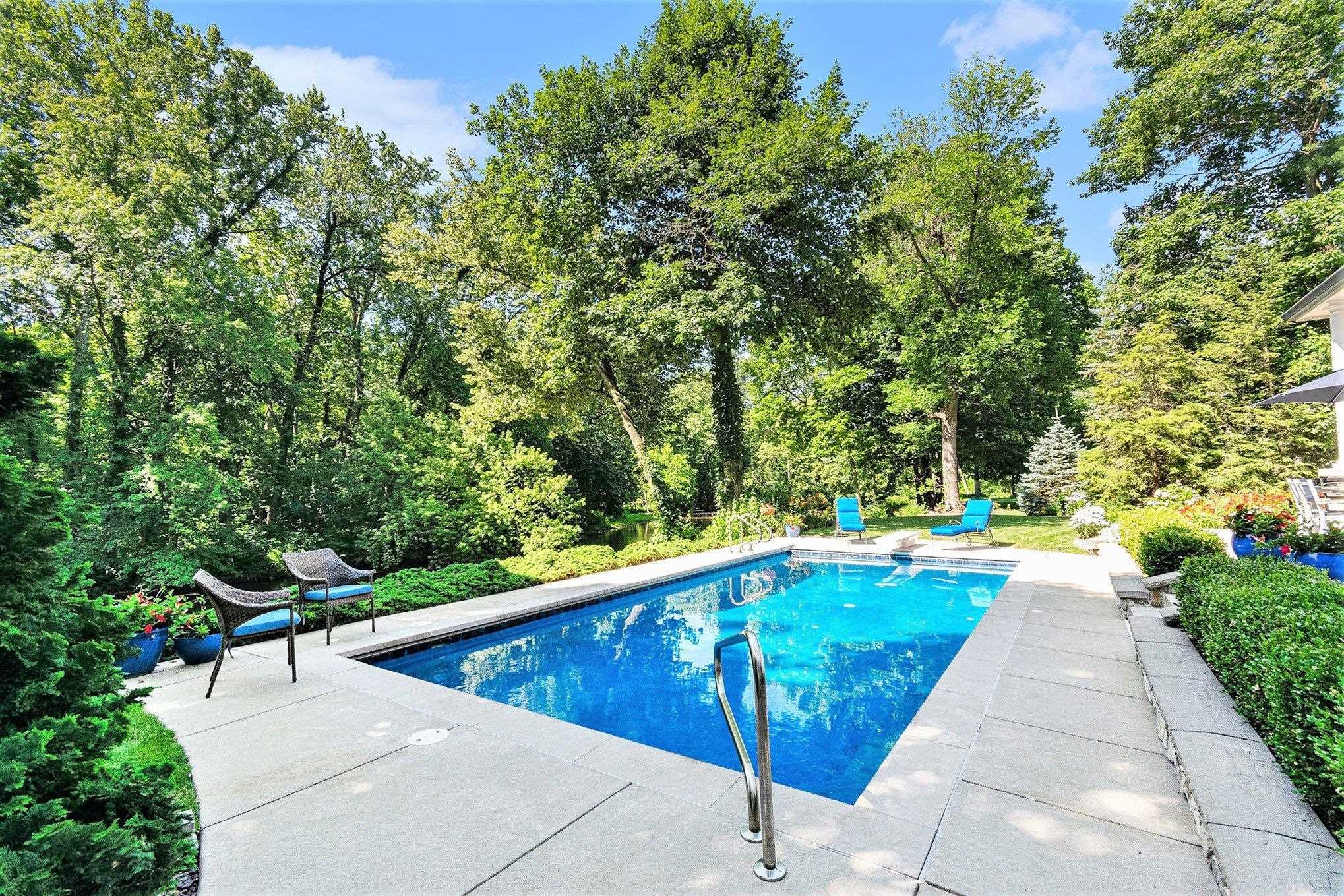 Photo 5 of 58900 River Forest Drive