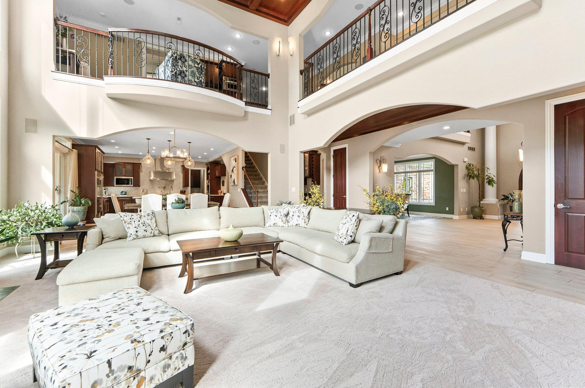 Photo 4 of 53717 Meadow Lake Court