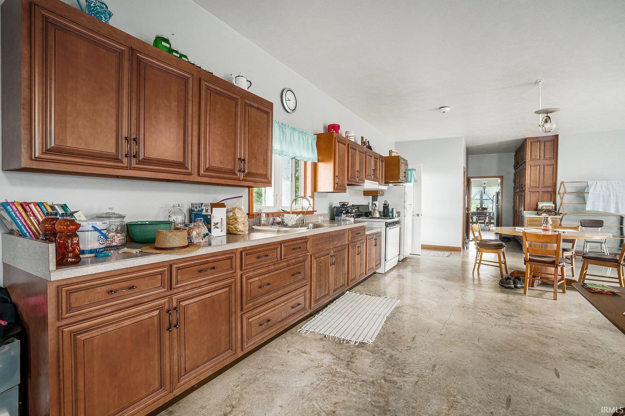 Photo 9 of 9135 W 750 North