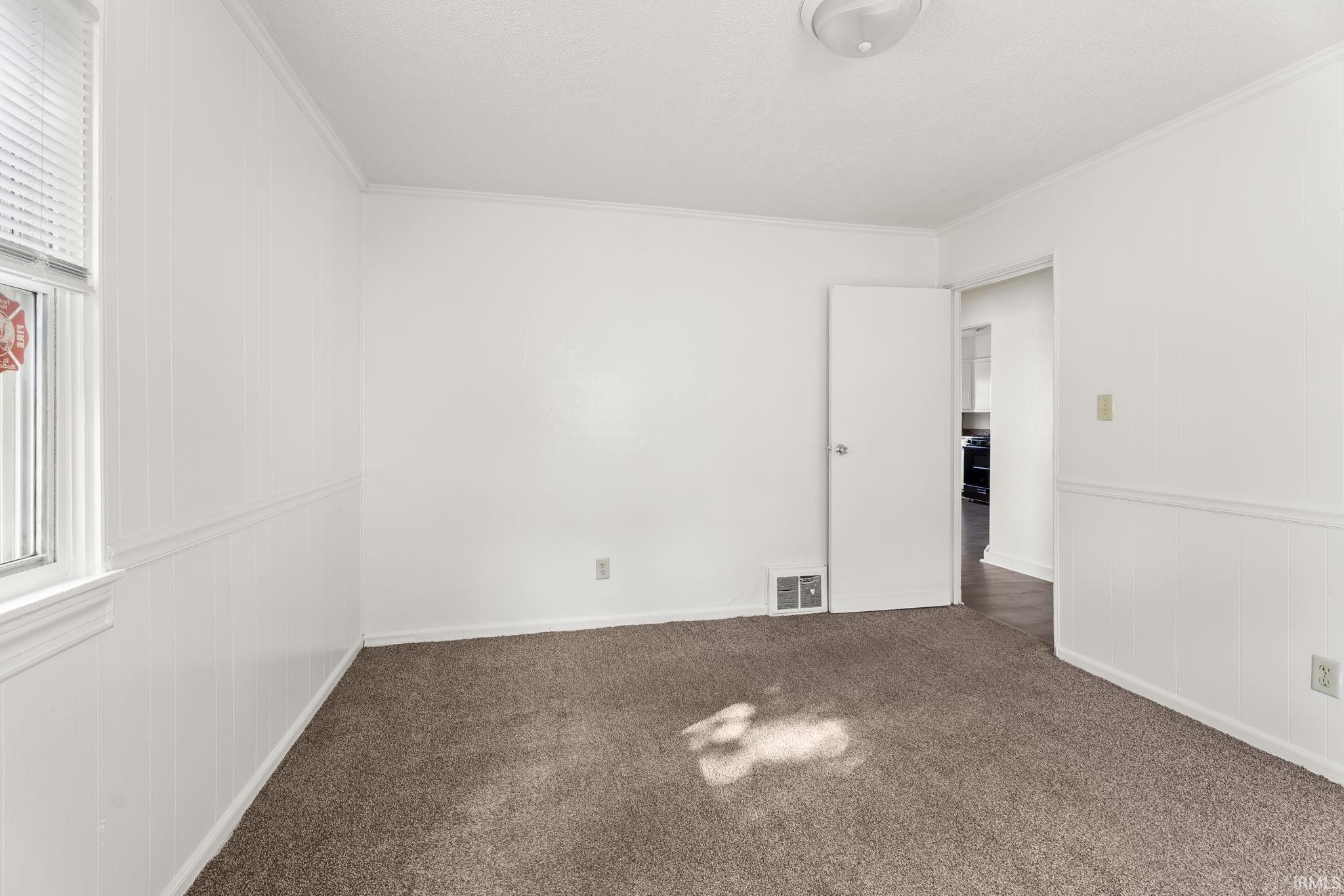 Photo 16 of 444 W Fairfax Avenue