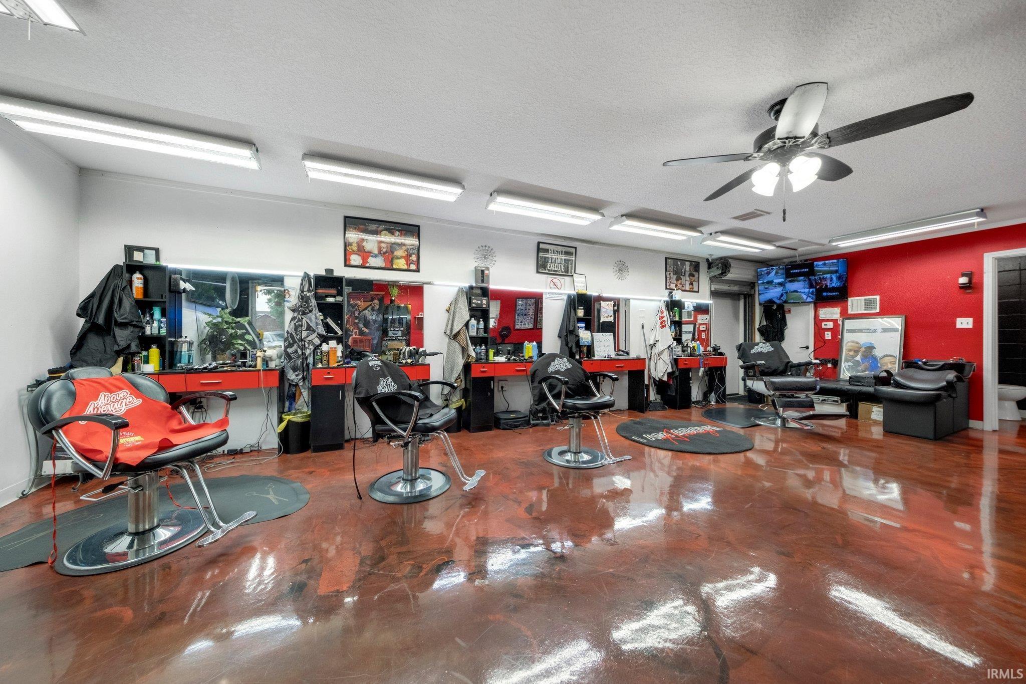 Photo 11 of 1017 E Pontiac Street