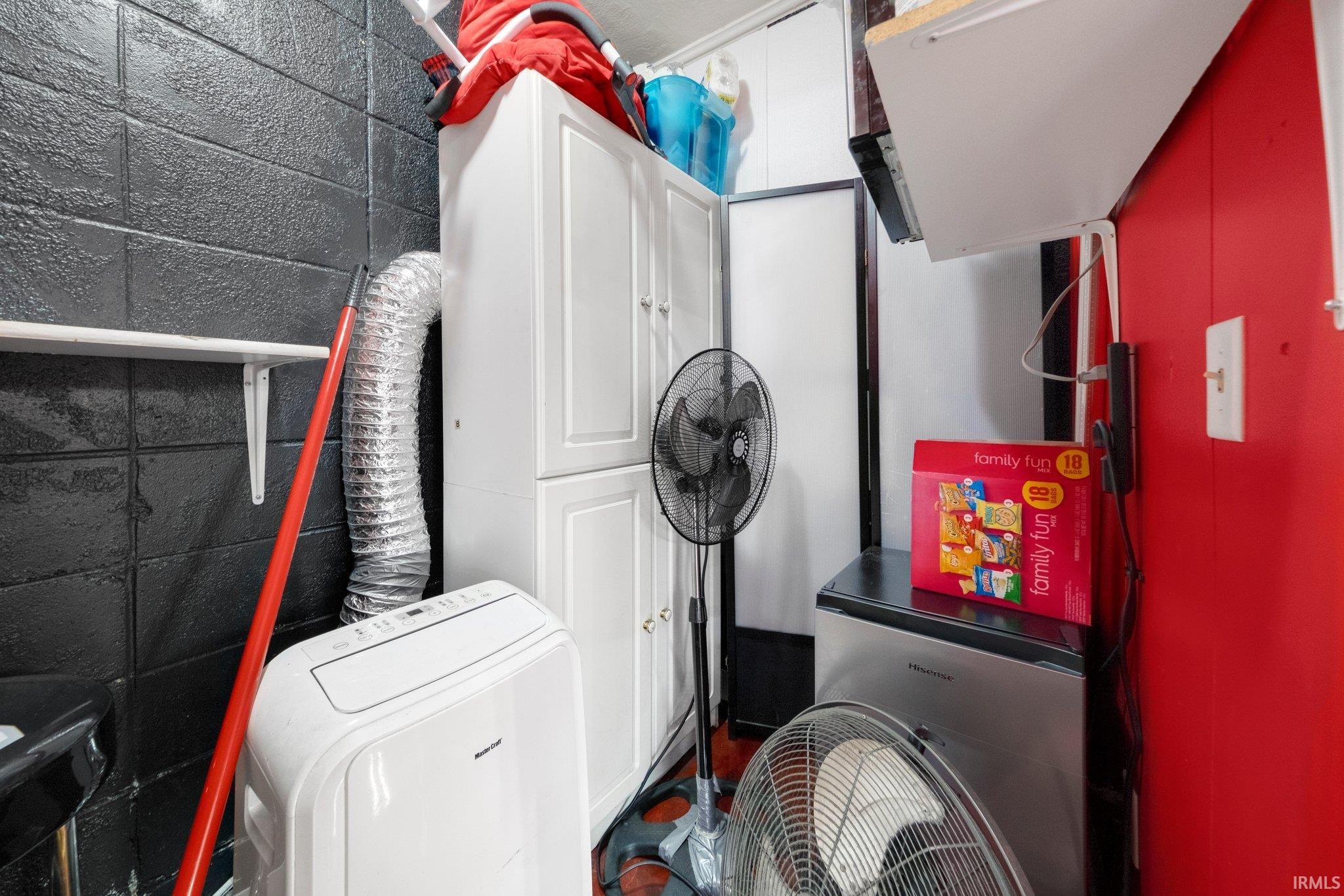 Photo 14 of 1017 E Pontiac Street