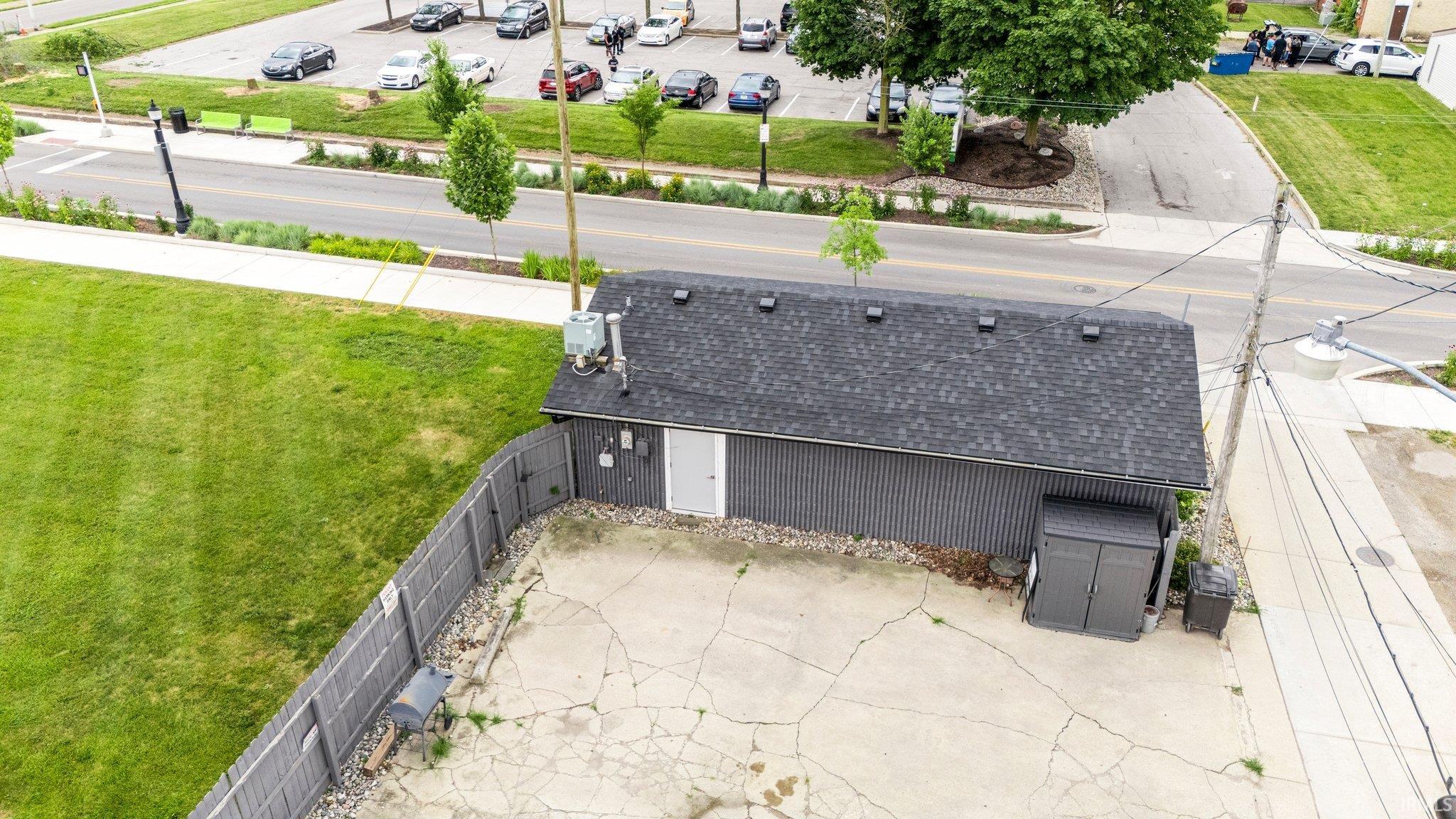 Photo 24 of 1017 E Pontiac Street