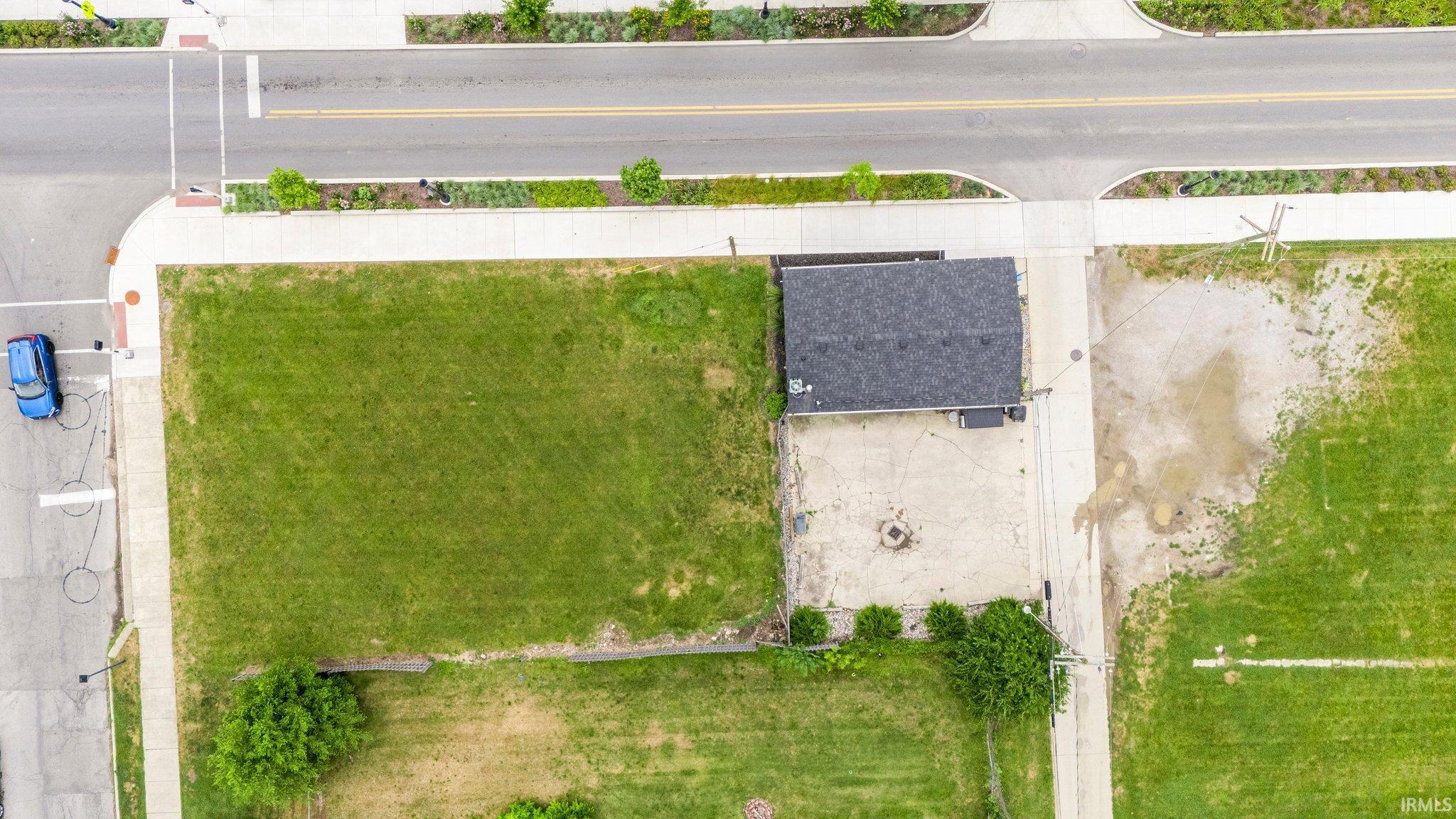 Photo 32 of 1017 E Pontiac Street