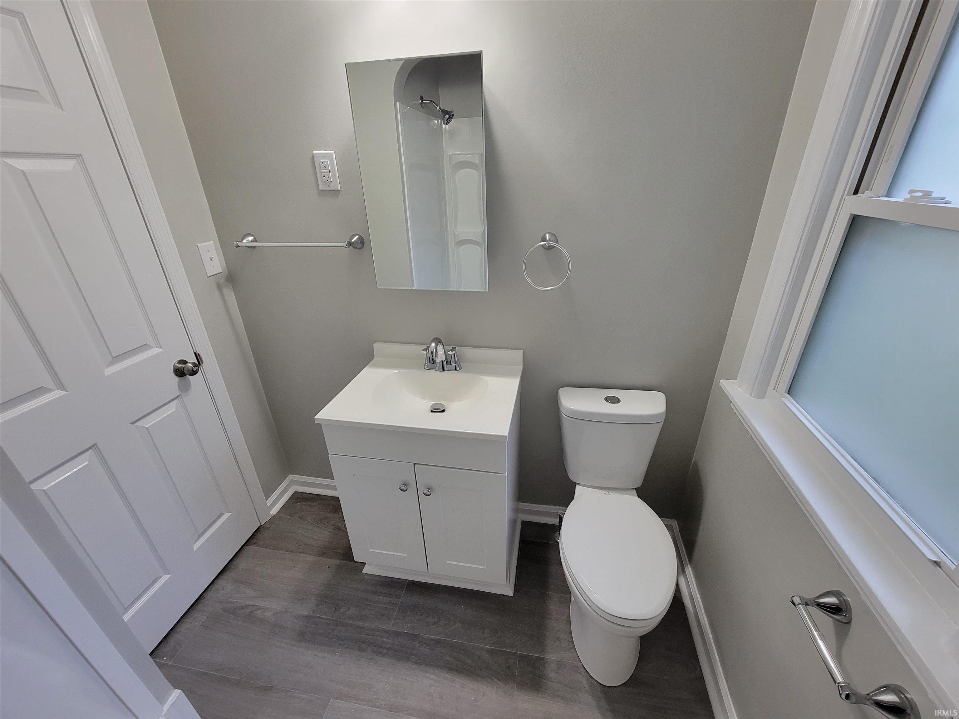 Photo 27 of 4438 Wilmette Street