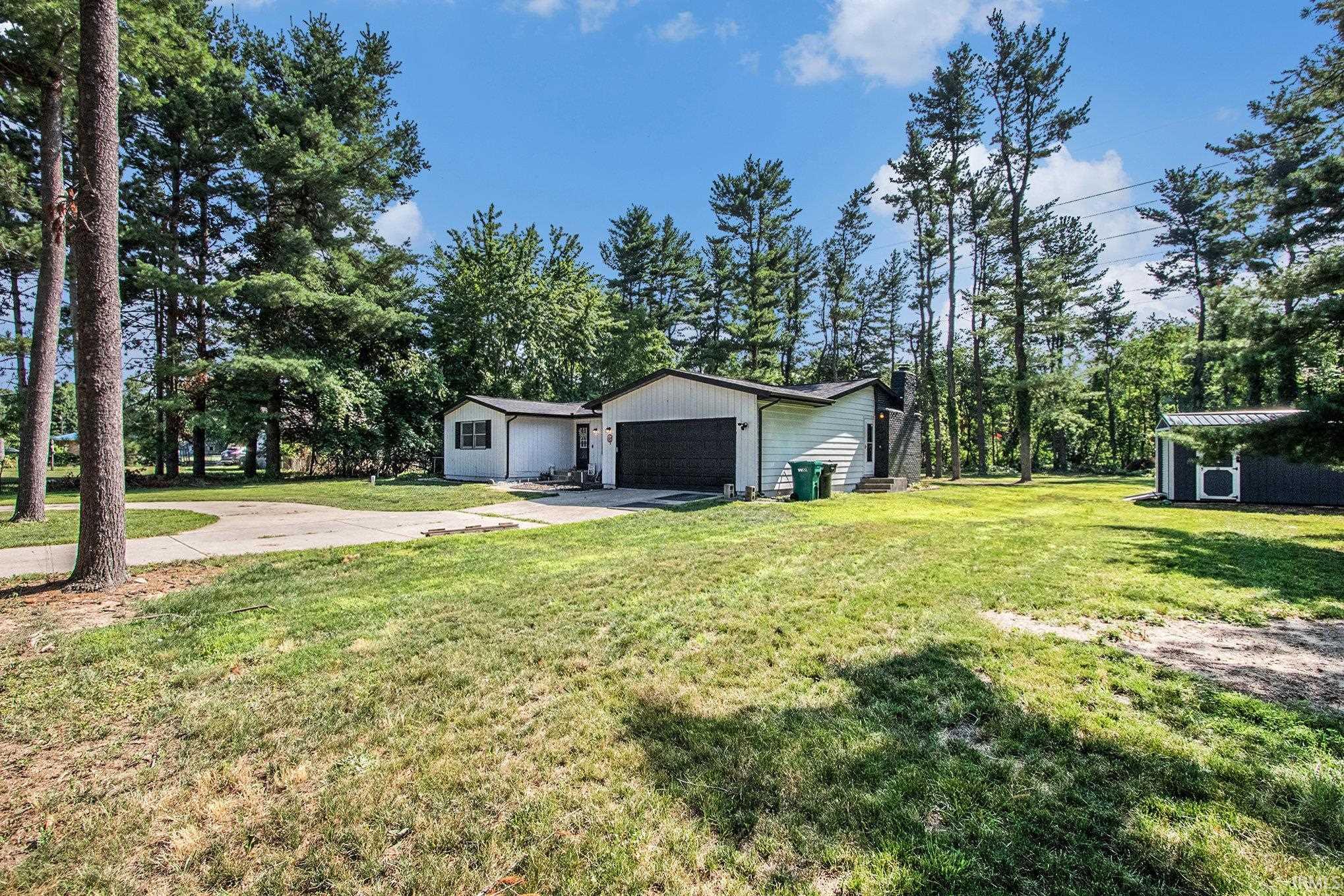 Homes for sale in Granger, IN | 51822 Currant Rd, Granger, IN 46530 | MLS# 202526375