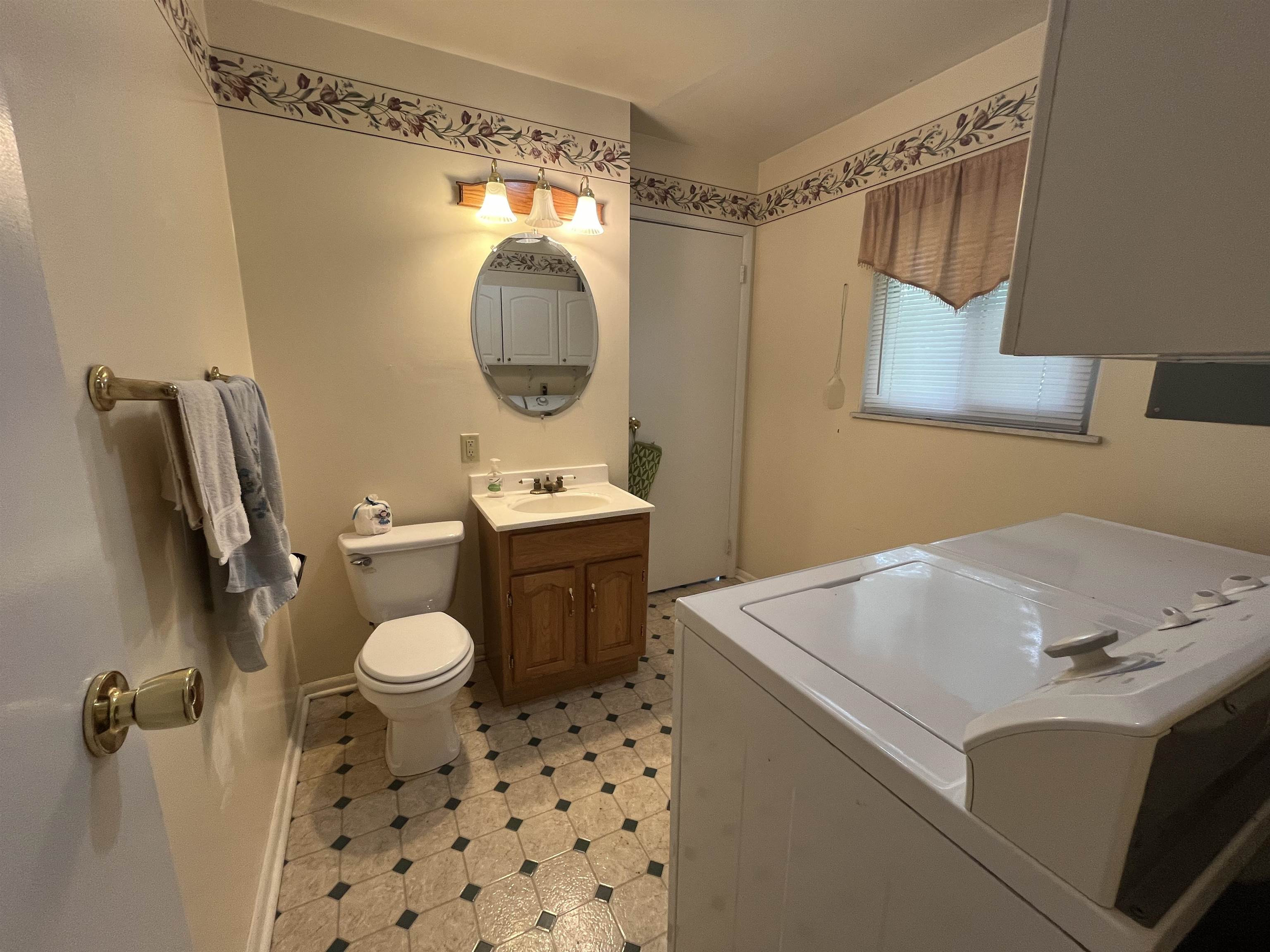 Photo 13 of 4612 Maple Terrace Parkway