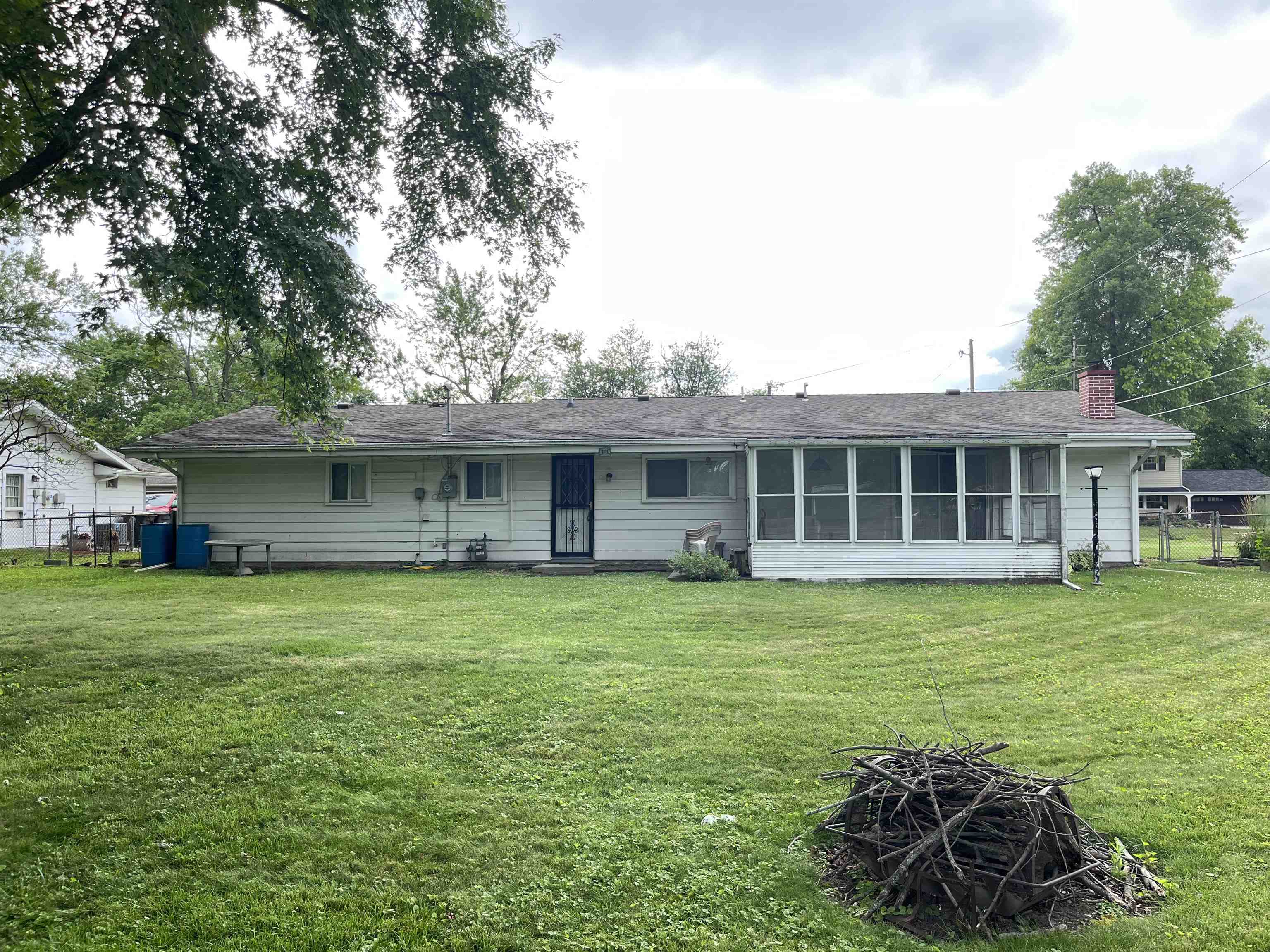 Photo 2 of 4612 Maple Terrace Parkway