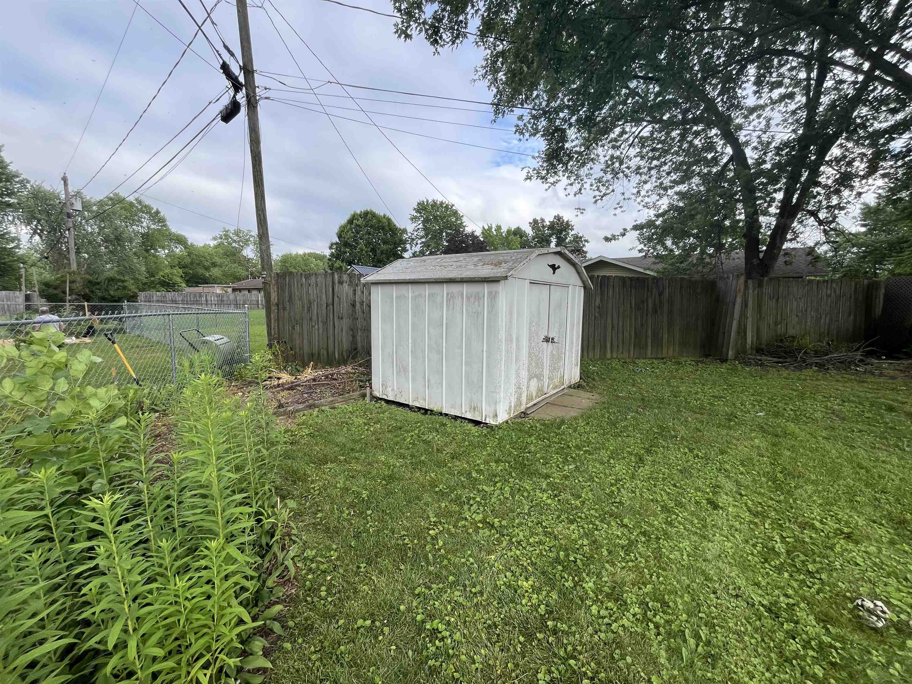 Photo 5 of 4612 Maple Terrace Parkway