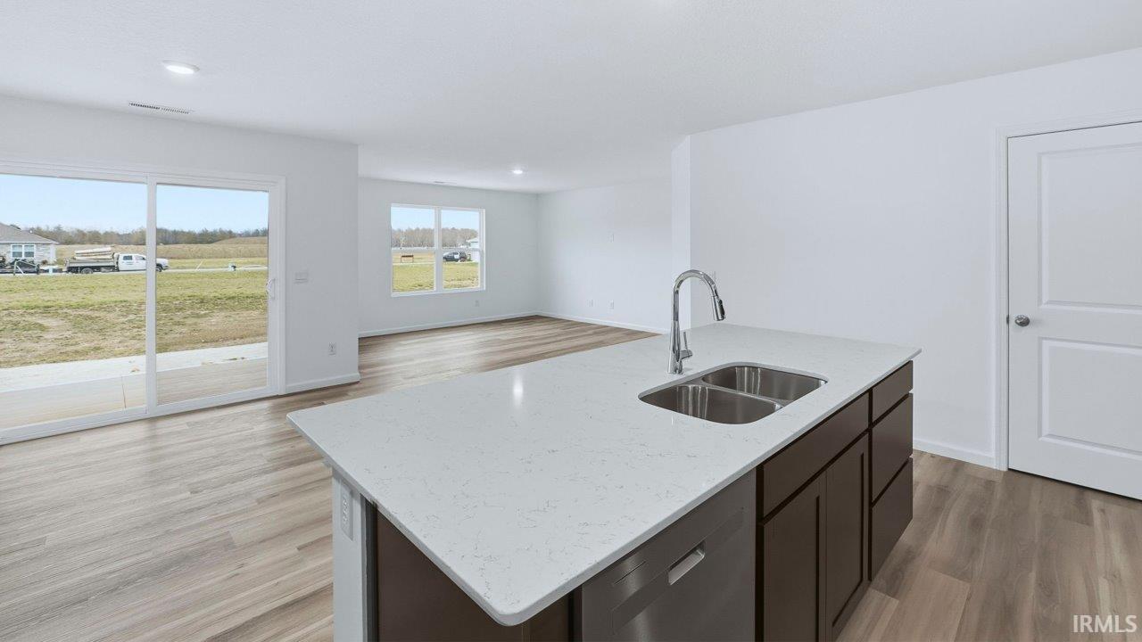 Photo 3 of 984 Rookery Way