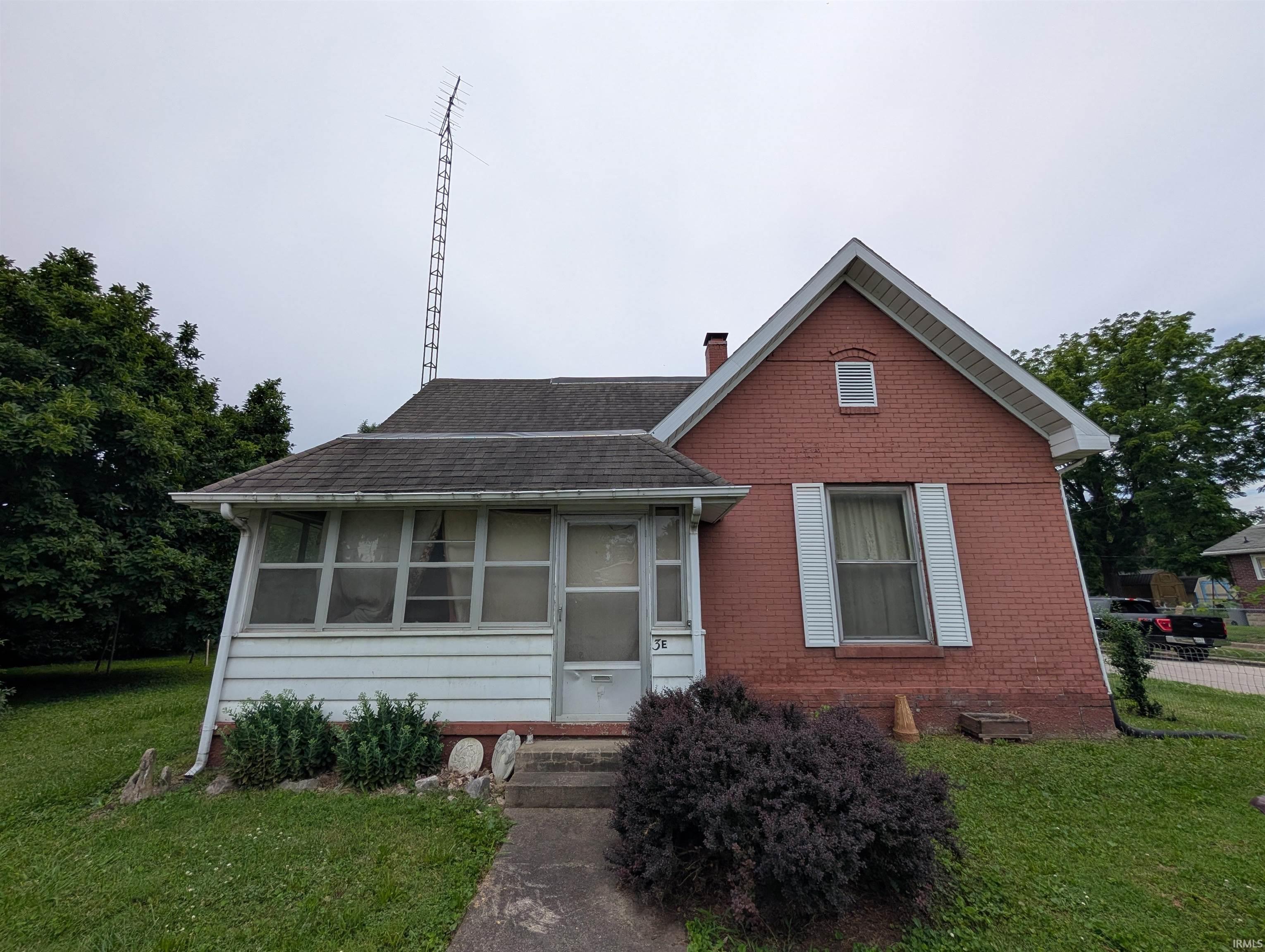 Homes for sale in Vincennes, IN | 3 E Eberwine Ave, Vincennes, IN 47591 | MLS# 202526470