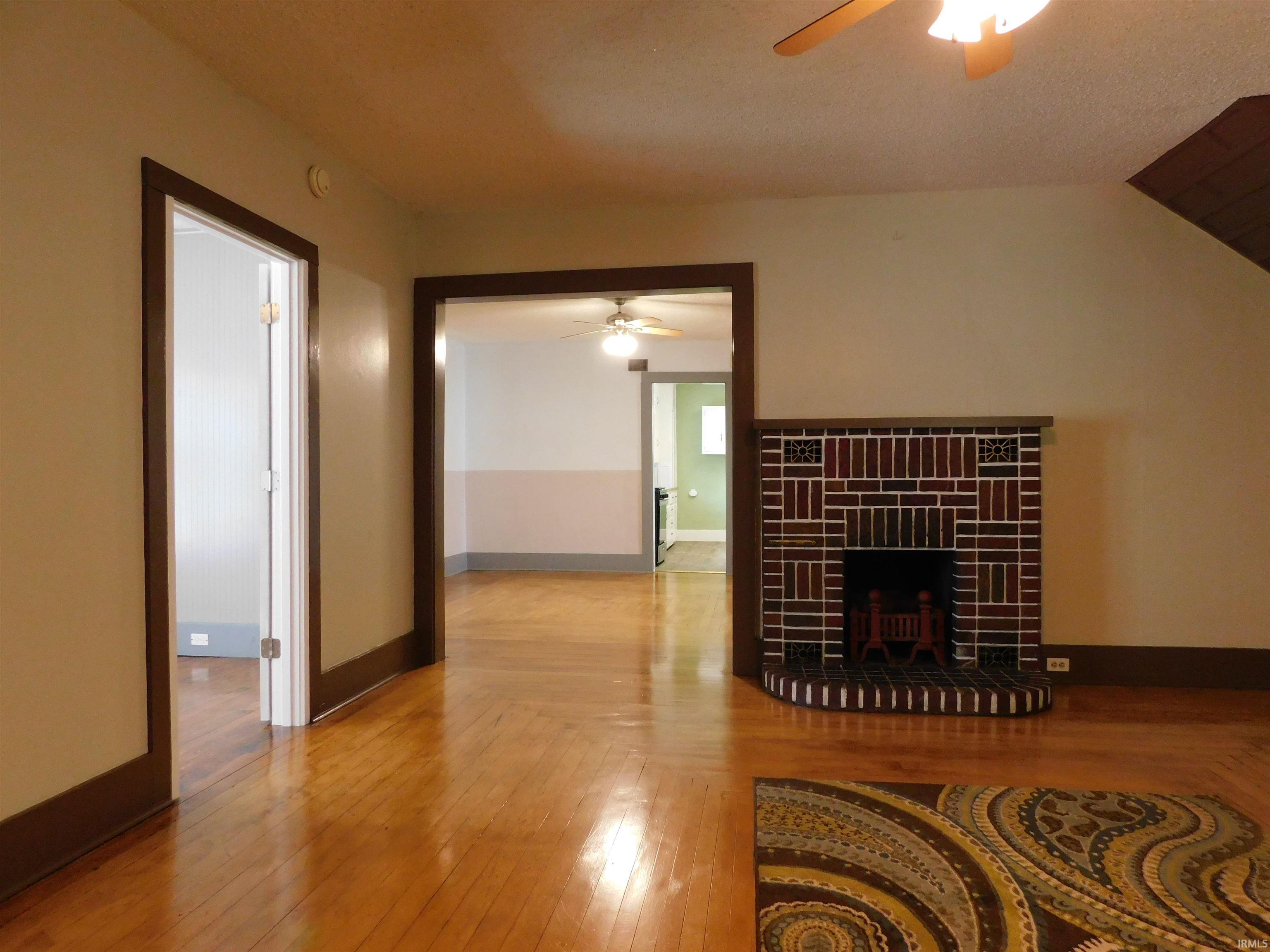 Photo 8 of 301 E Main St