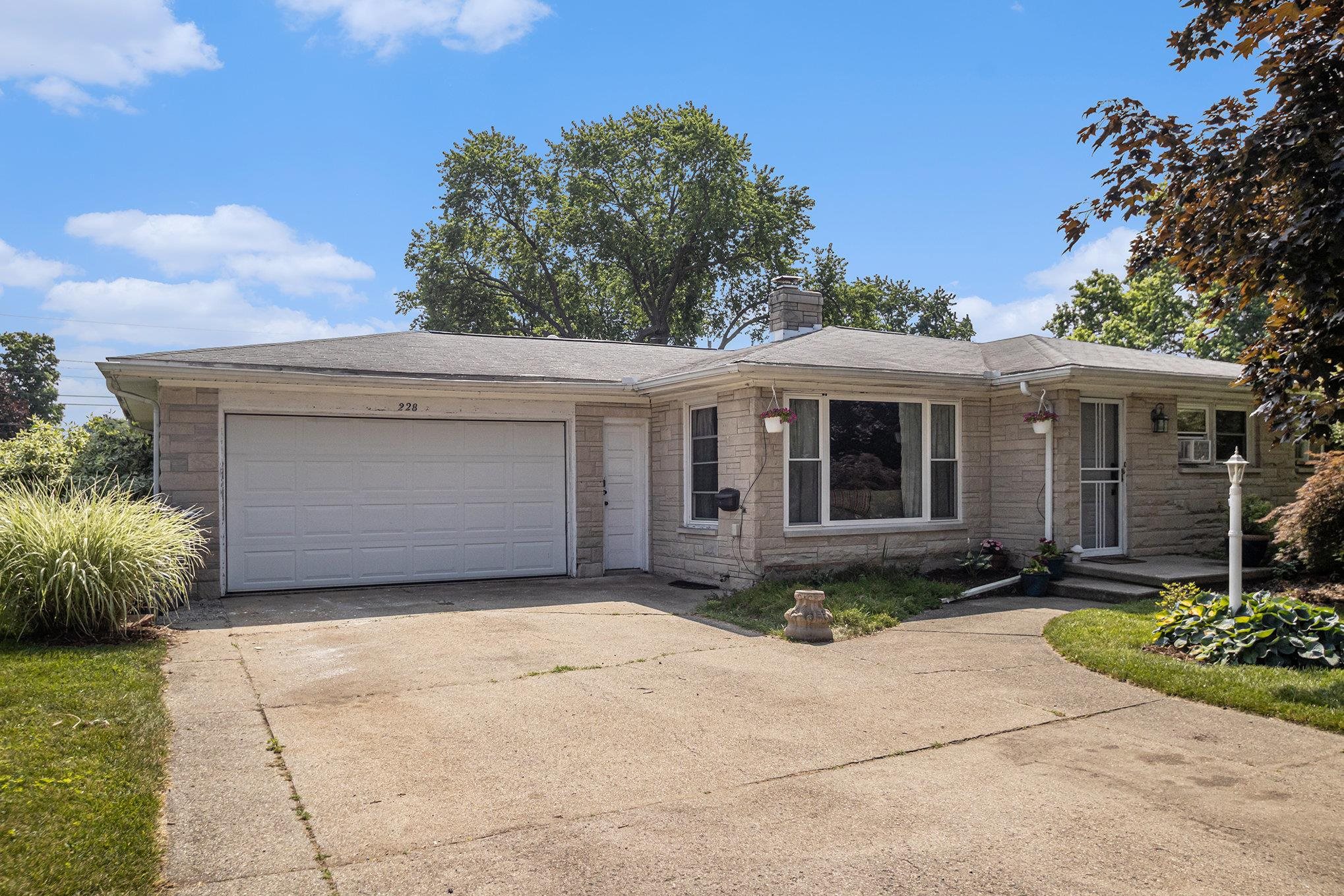 Photo 0 of 228 Homan Avenue