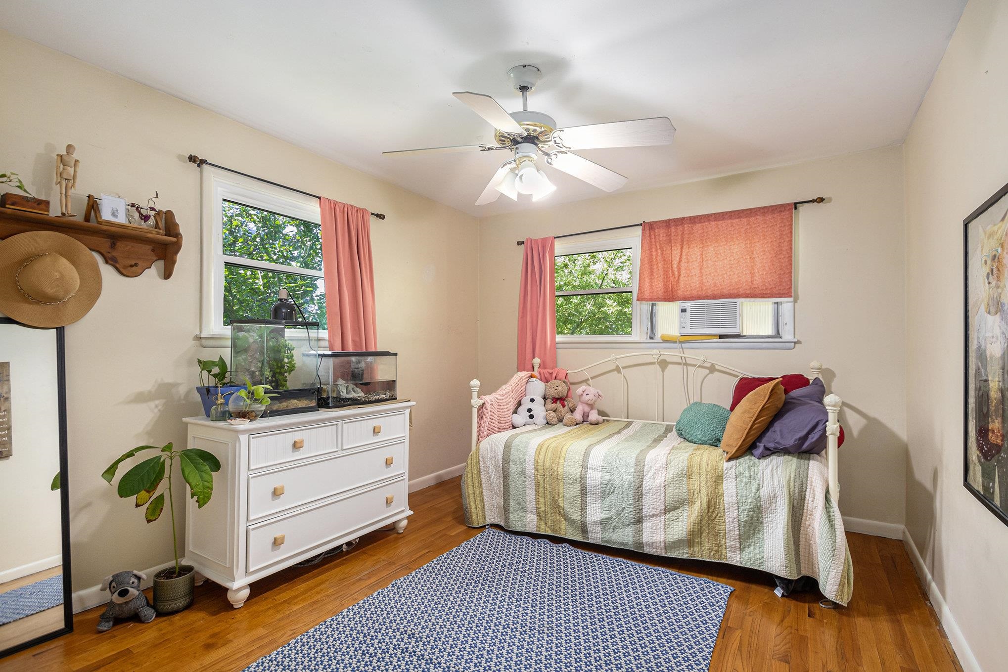 Photo 15 of 228 Homan Avenue