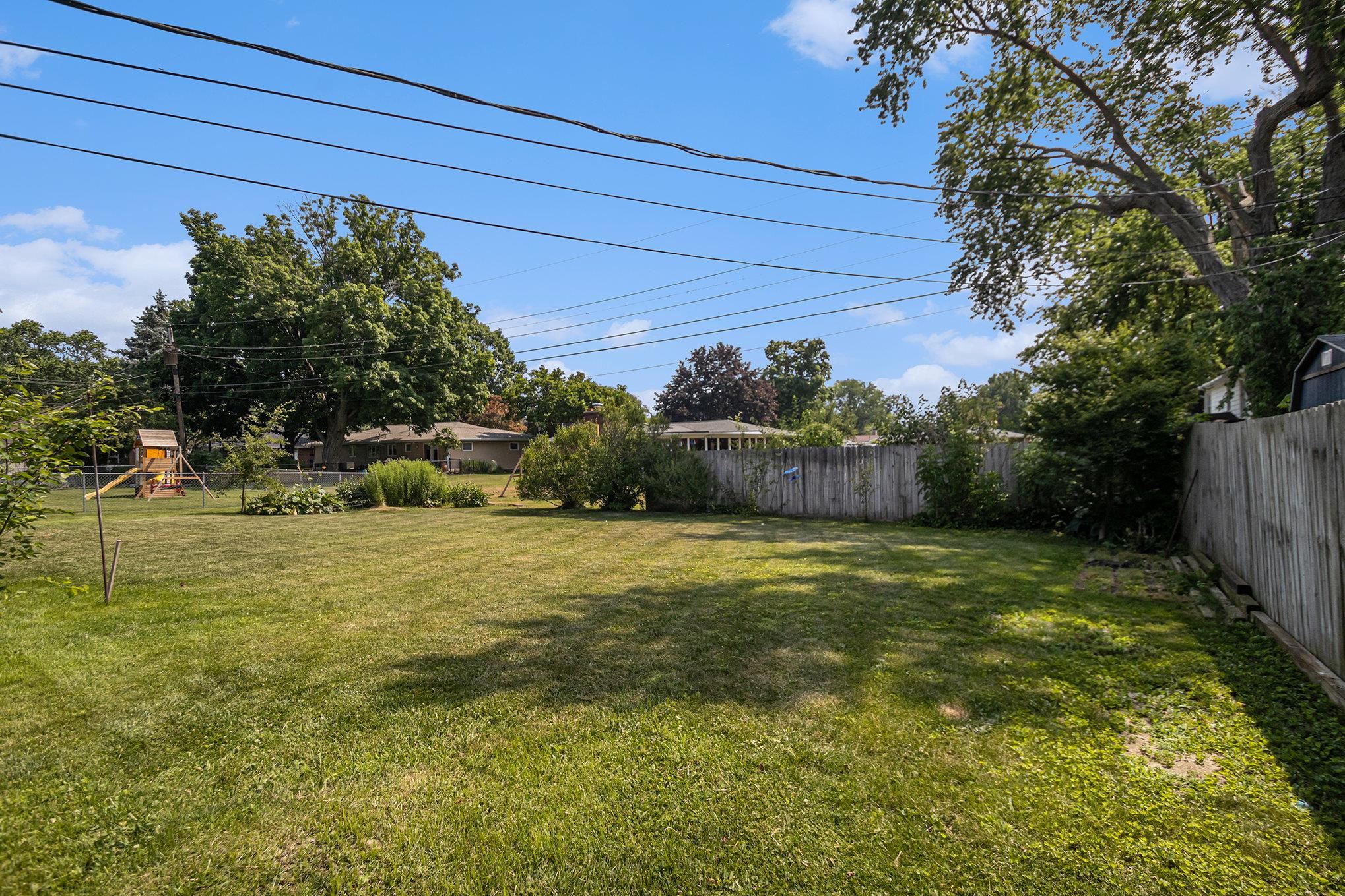 Photo 25 of 228 Homan Avenue