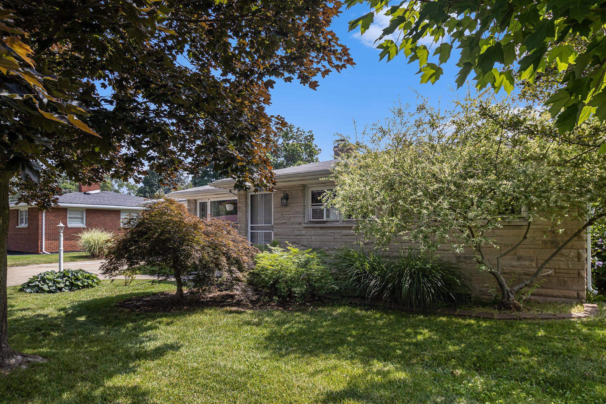 Photo 26 of 228 Homan Avenue