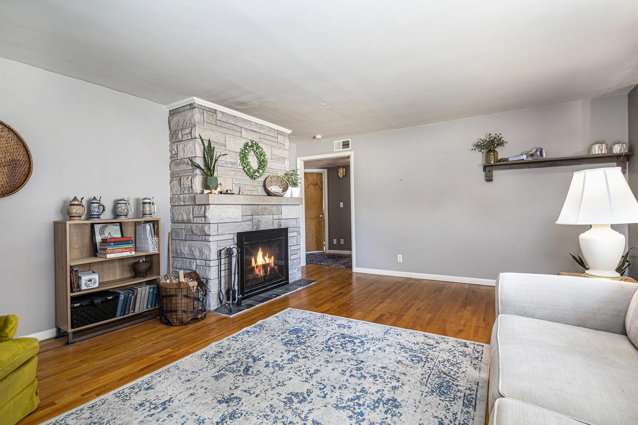 Photo 5 of 228 Homan Avenue