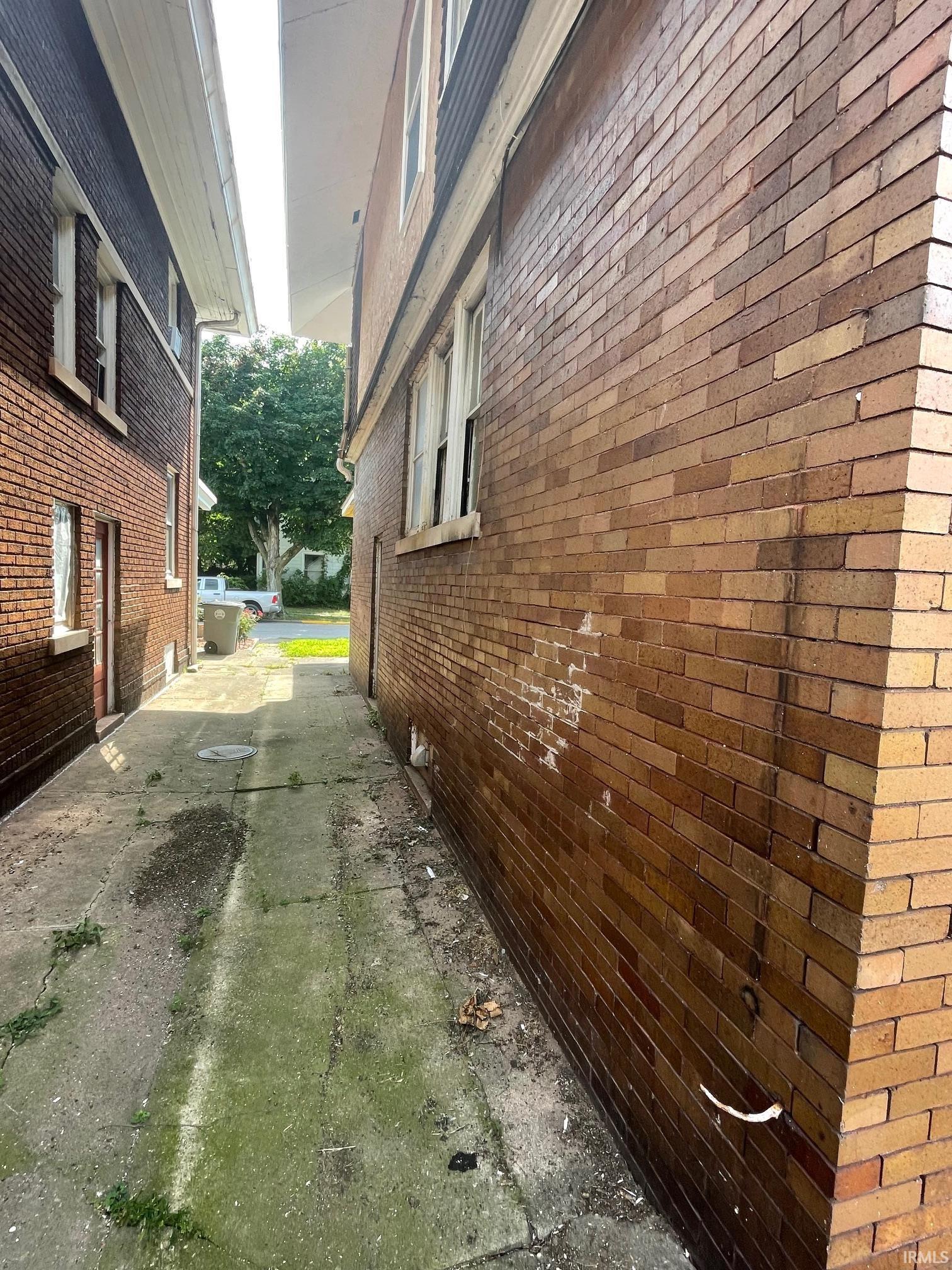 Homes for sale in Vincennes, IN | 702 Buntin St, Vincennes, IN 47591 | MLS# 202526487