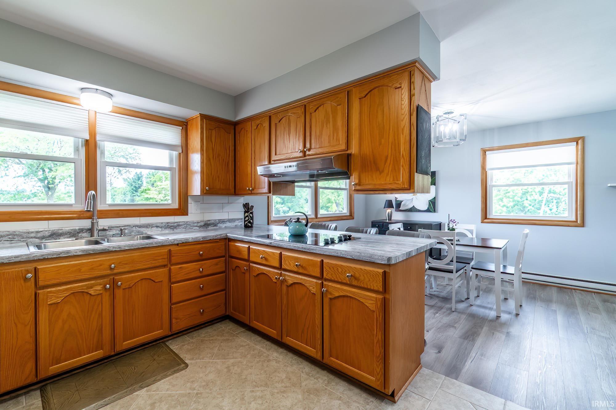Photo 14 of 403 W Steuben Street