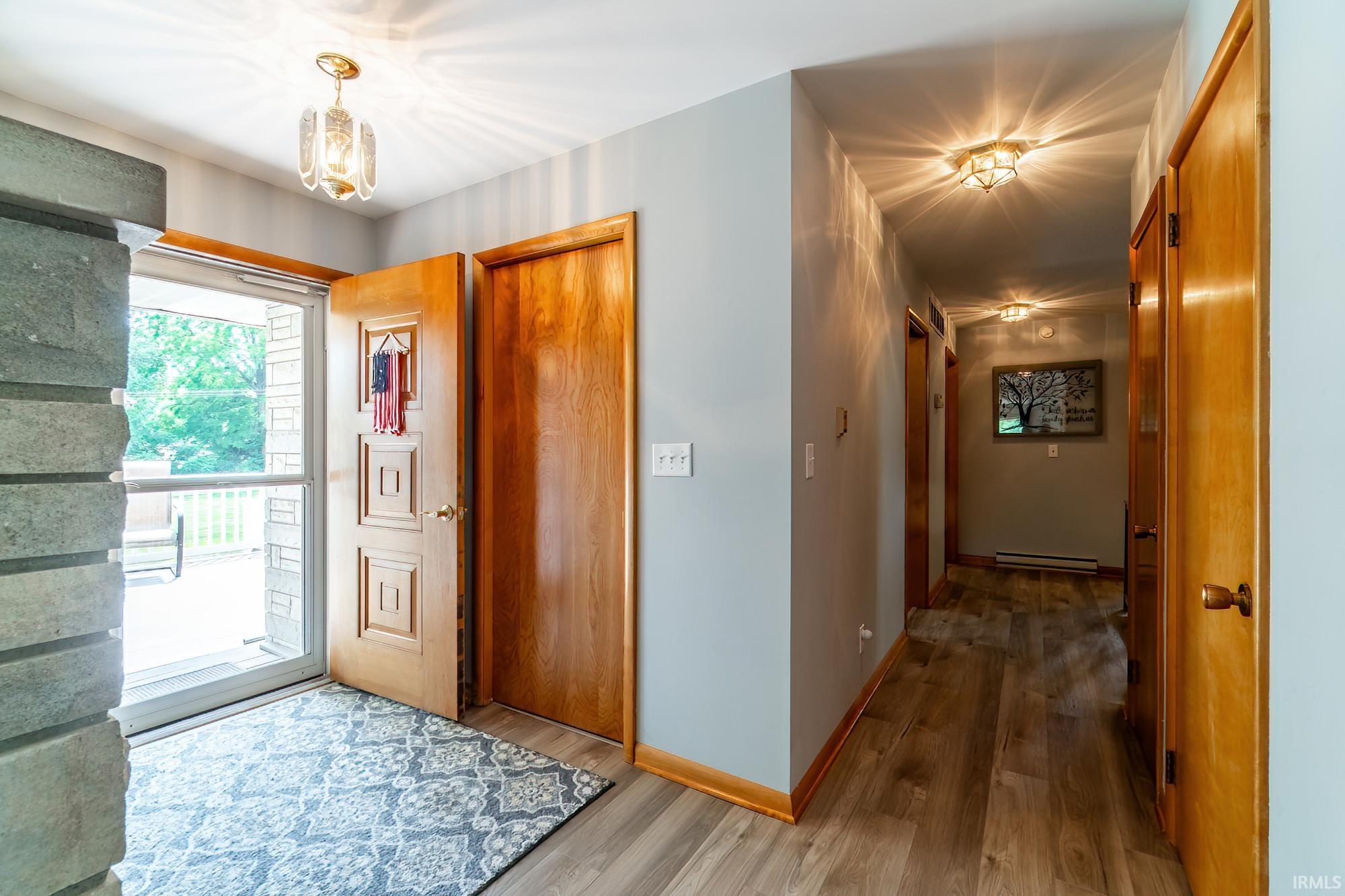 Photo 17 of 403 W Steuben Street