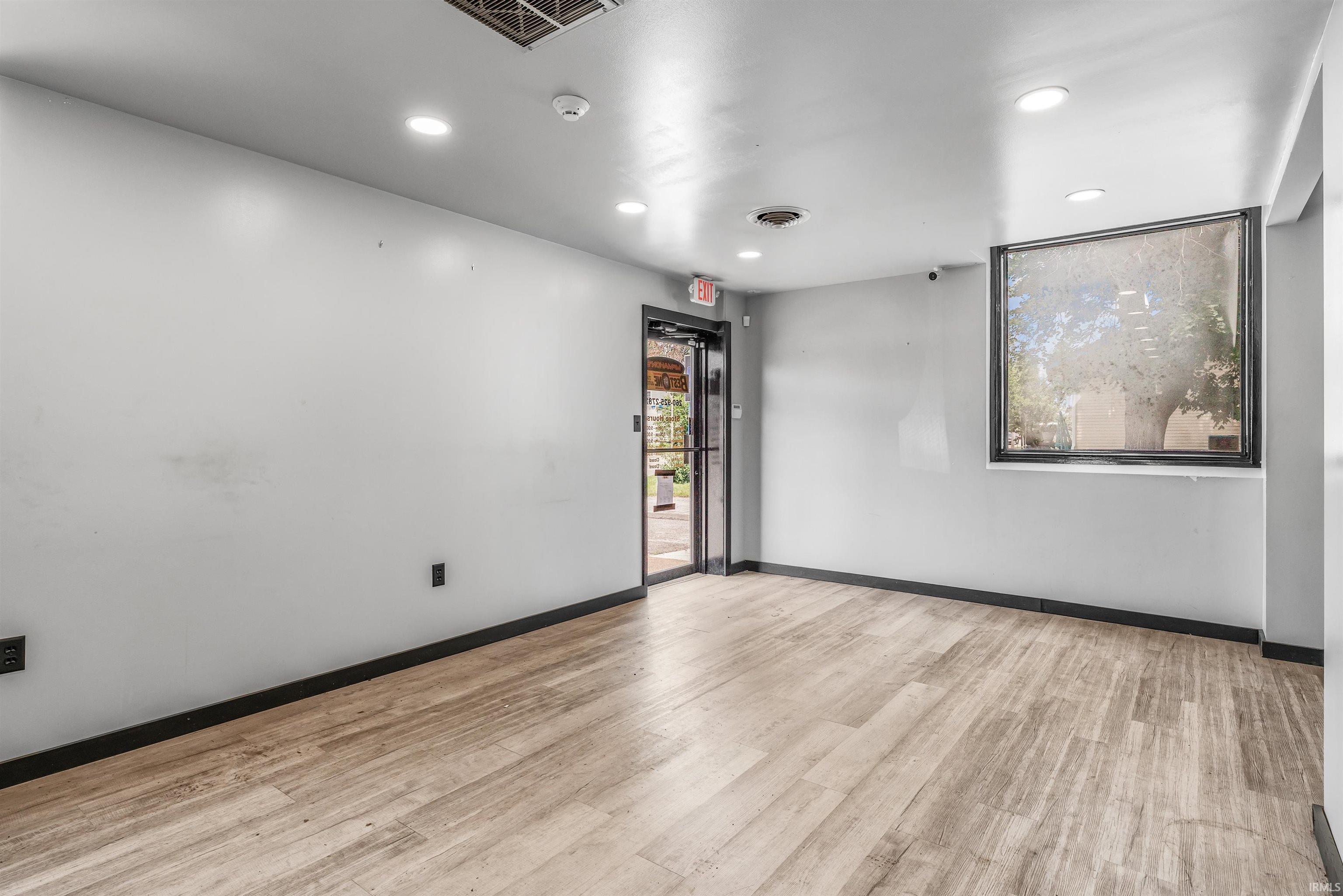 Photo 27 of 1712 South Wayne Avenue