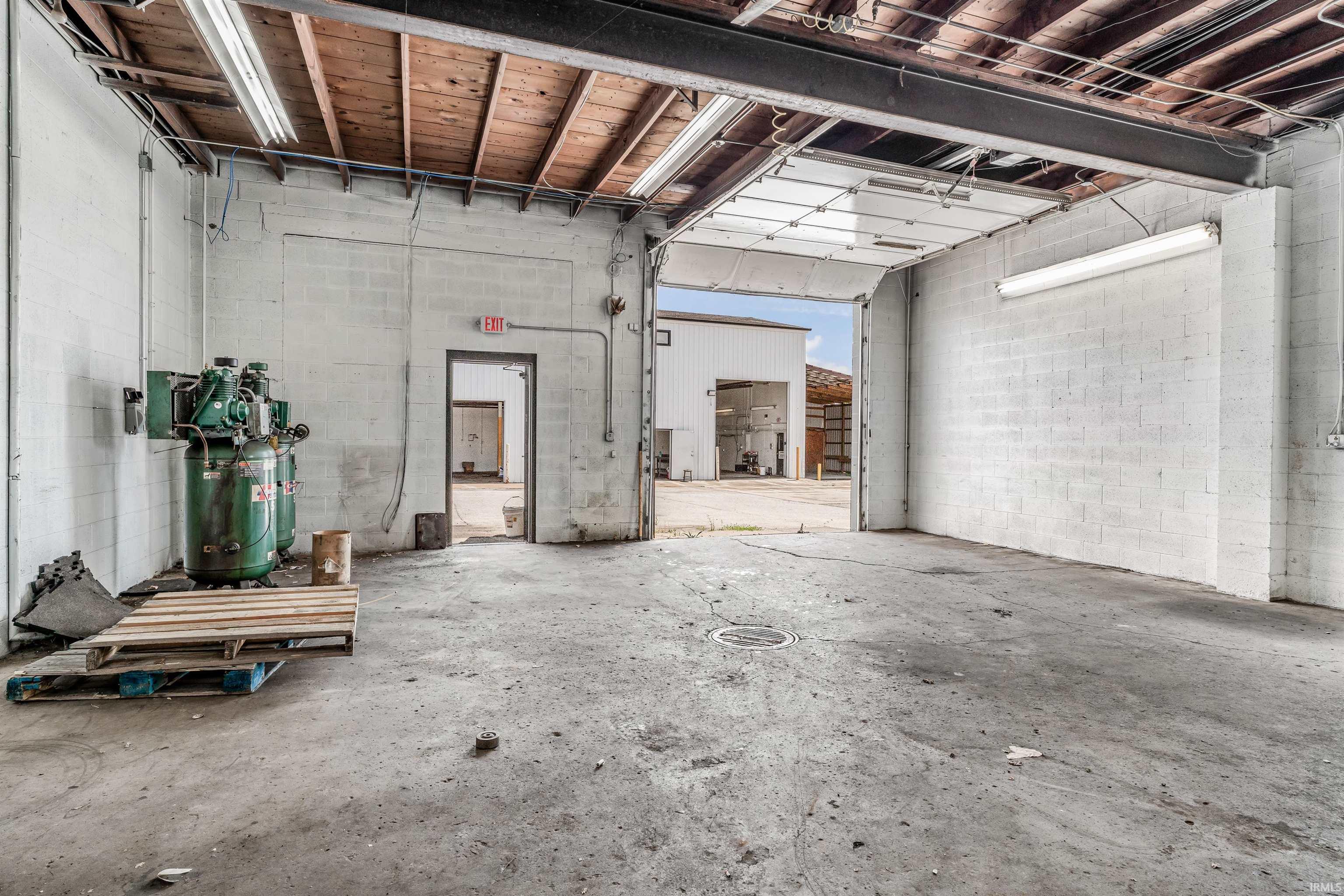 Photo 32 of 1712 South Wayne Avenue