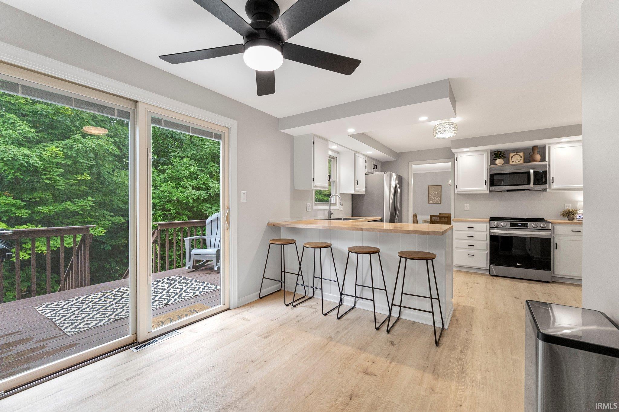 Photo 4 of 10535 Brandywine Drive