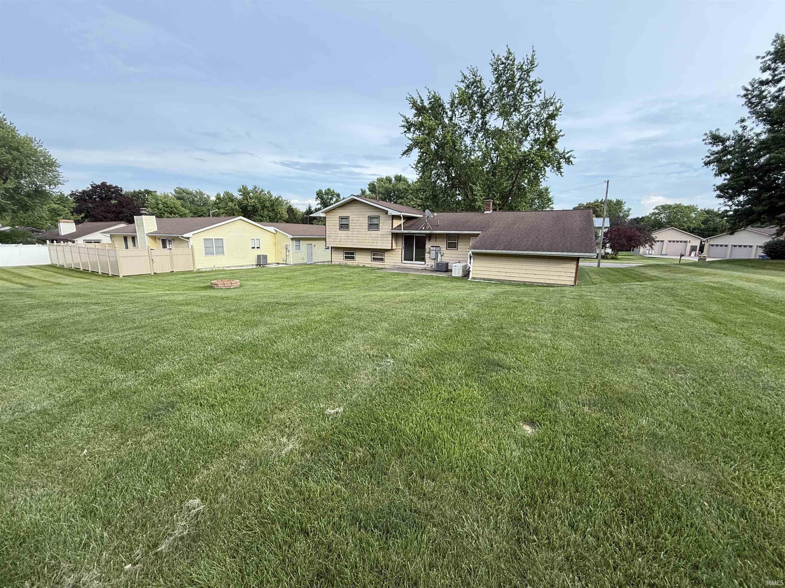 Photo 11 of 1312 Helms Drive