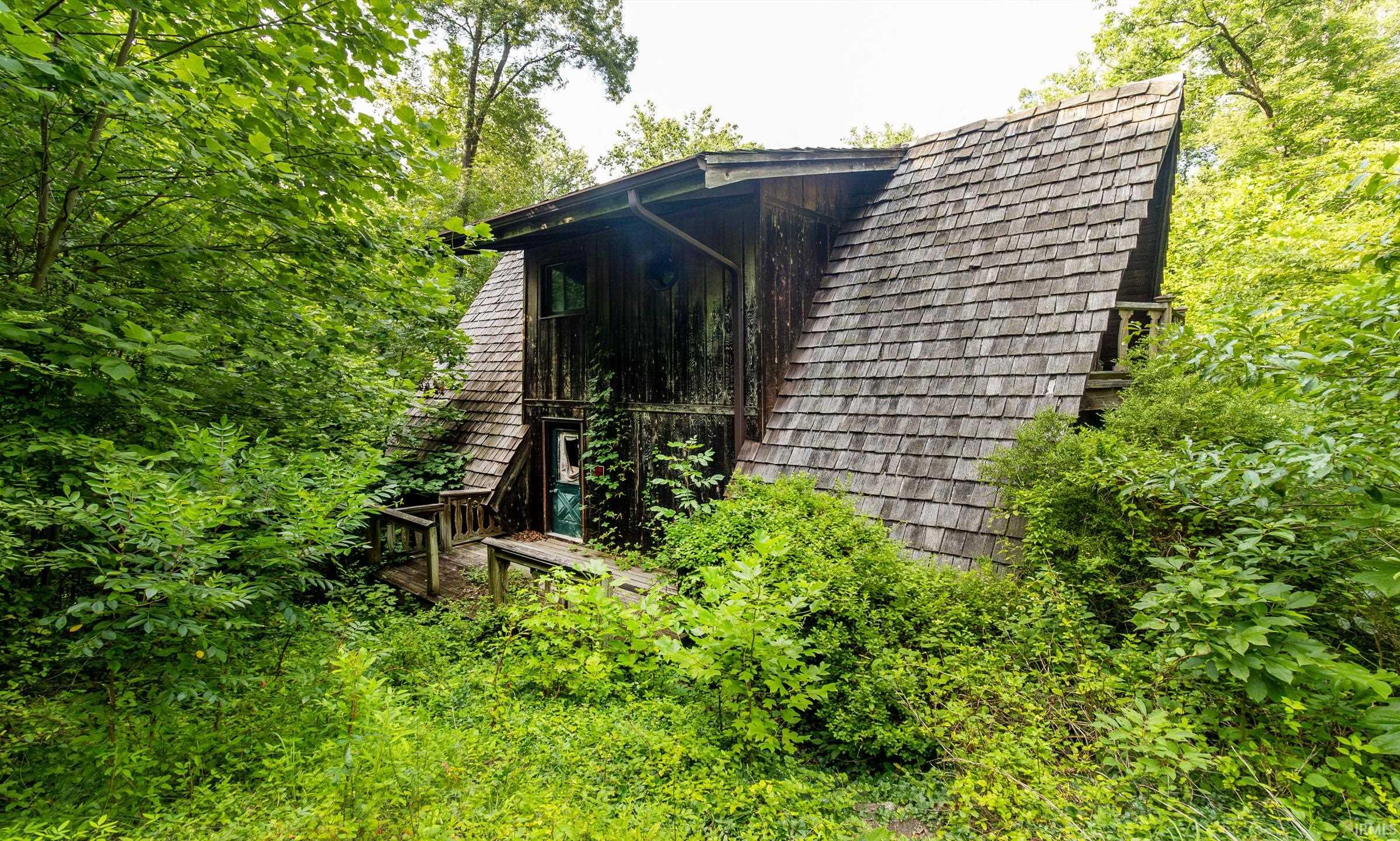 Homes for sale in Evansville, IN | 4445 Seib Rd, Evansville, IN 47720 | MLS# 202526799