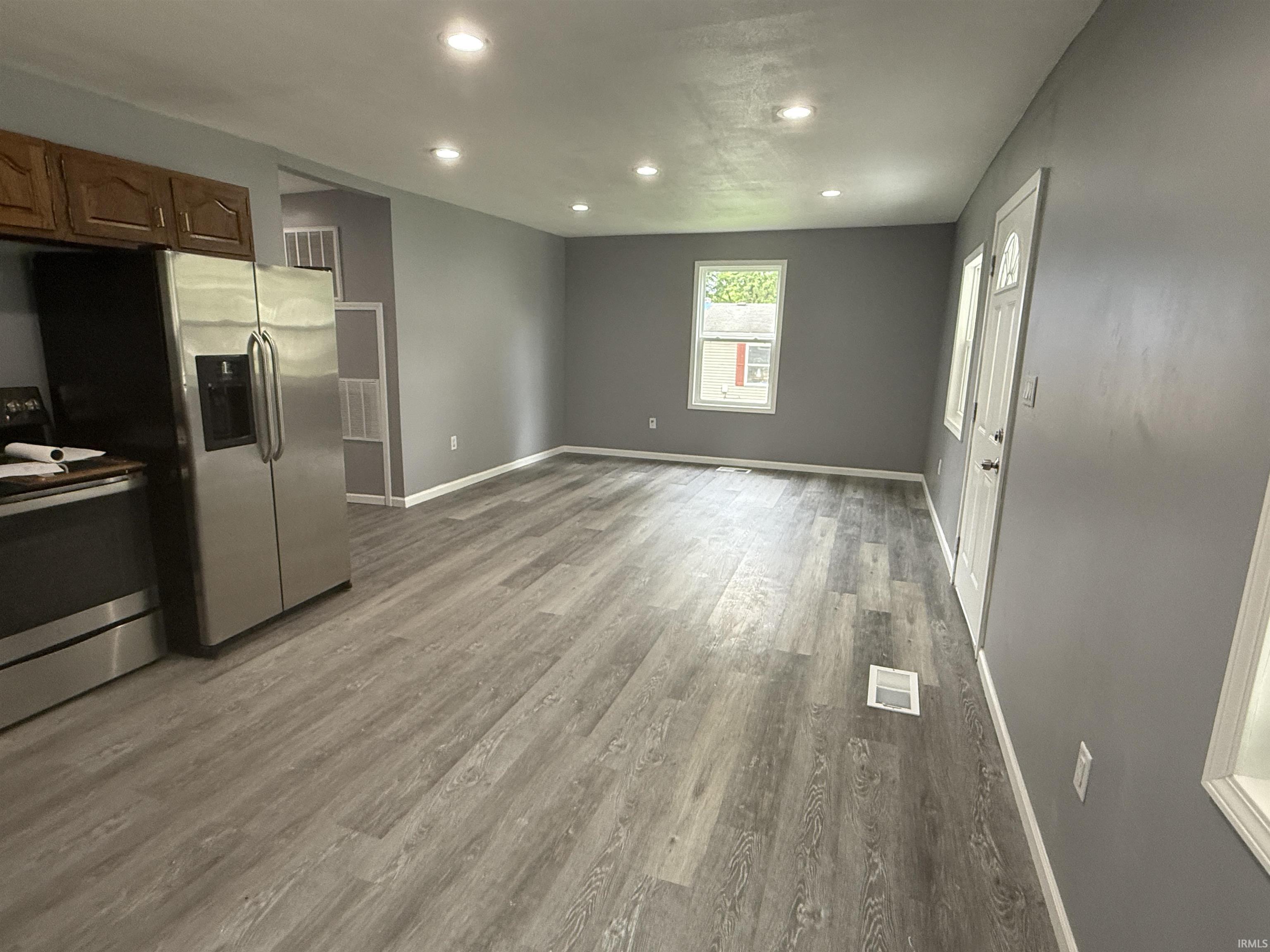 Homes for sale in Petersburg, IN | 409 N 11Th St, Petersburg, IN 47567 | MLS# 202526818