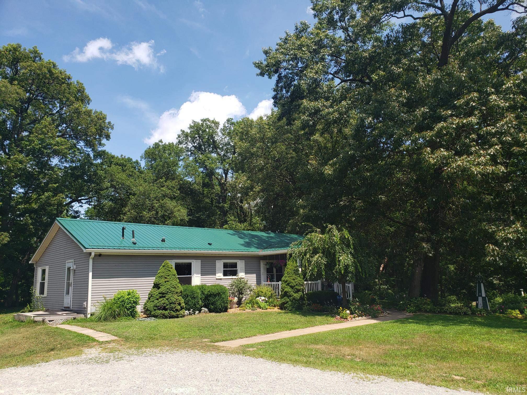 Homes for sale in Monticello, IN | 3425 E Us Hwy 24, Monticello, IN 47960 | MLS# 202526820