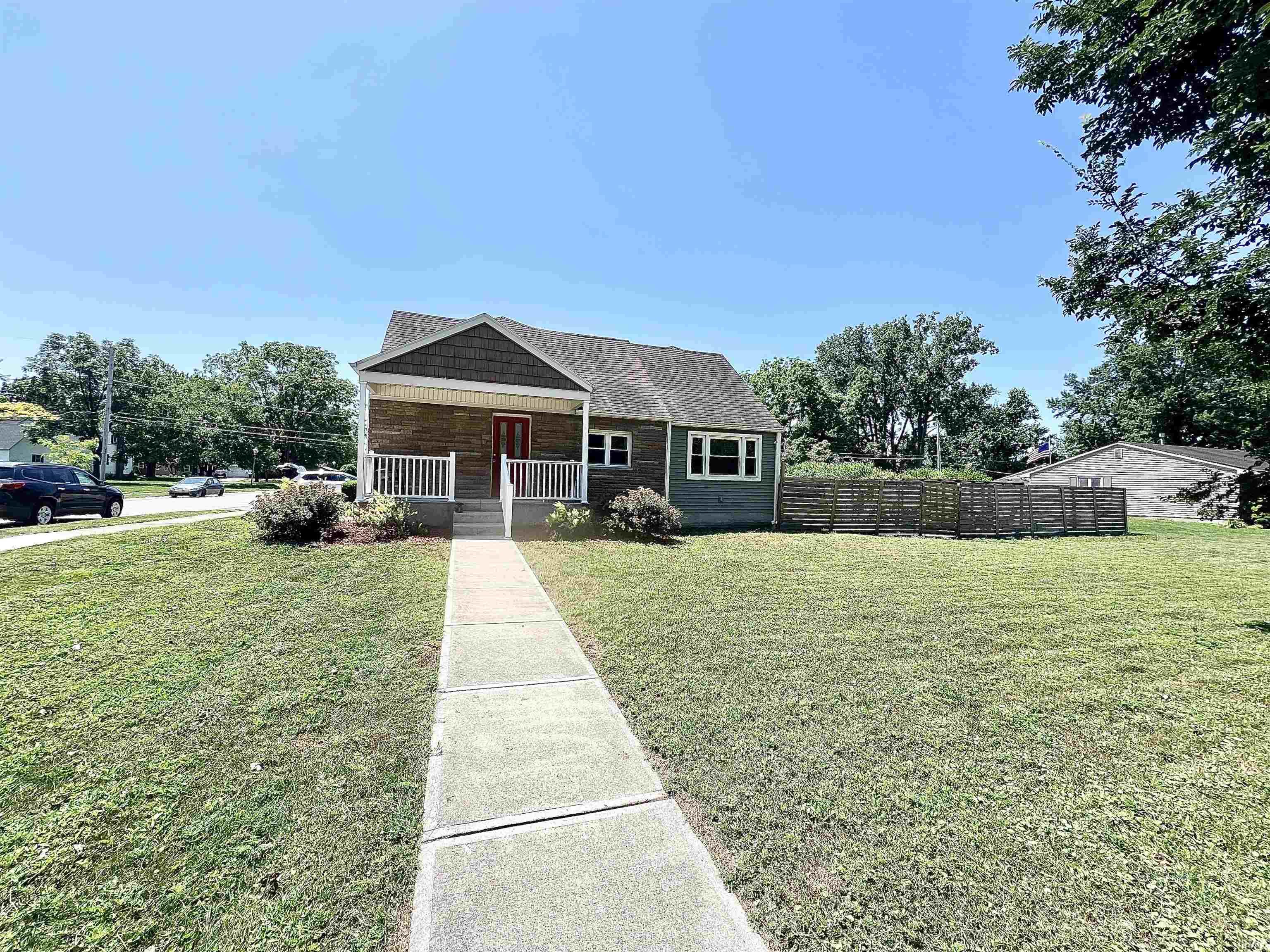 Photo 2 of 3001 Prairie Grove Drive
