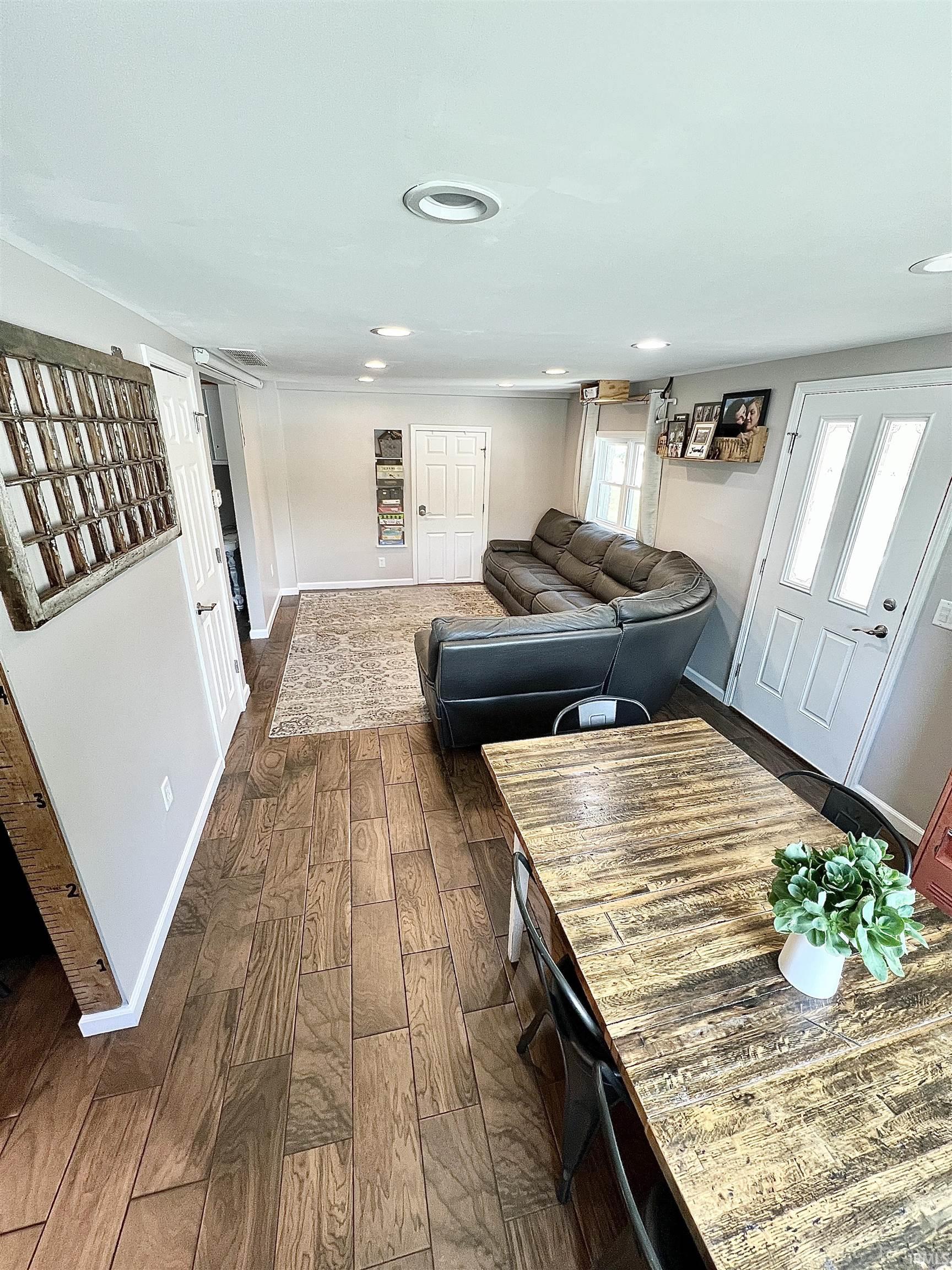 Photo 7 of 3001 Prairie Grove Drive