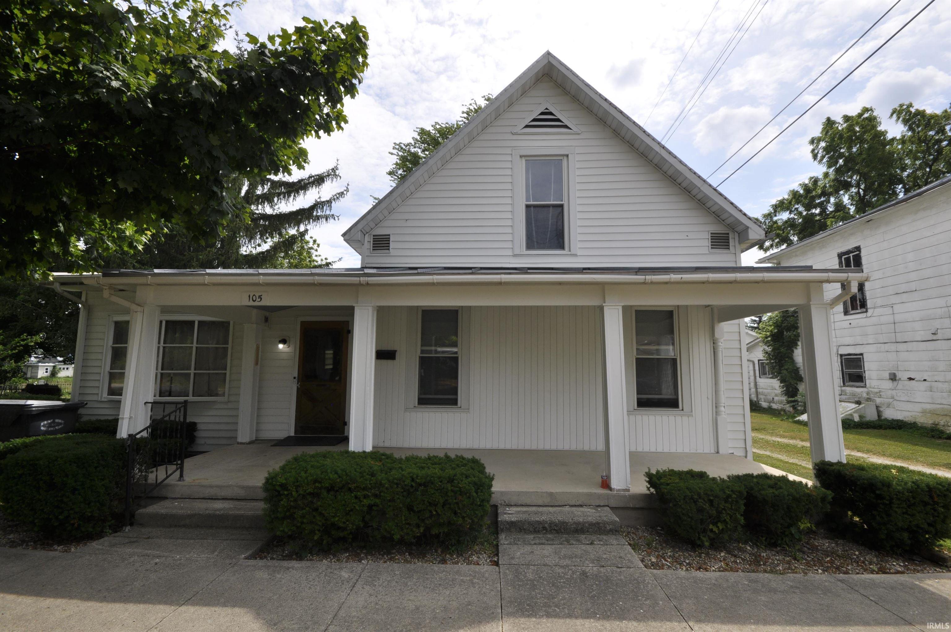 Homes for sale in Ridgeville, IN | 105 S Portland St, Ridgeville, IN 47380 | MLS# 202526968