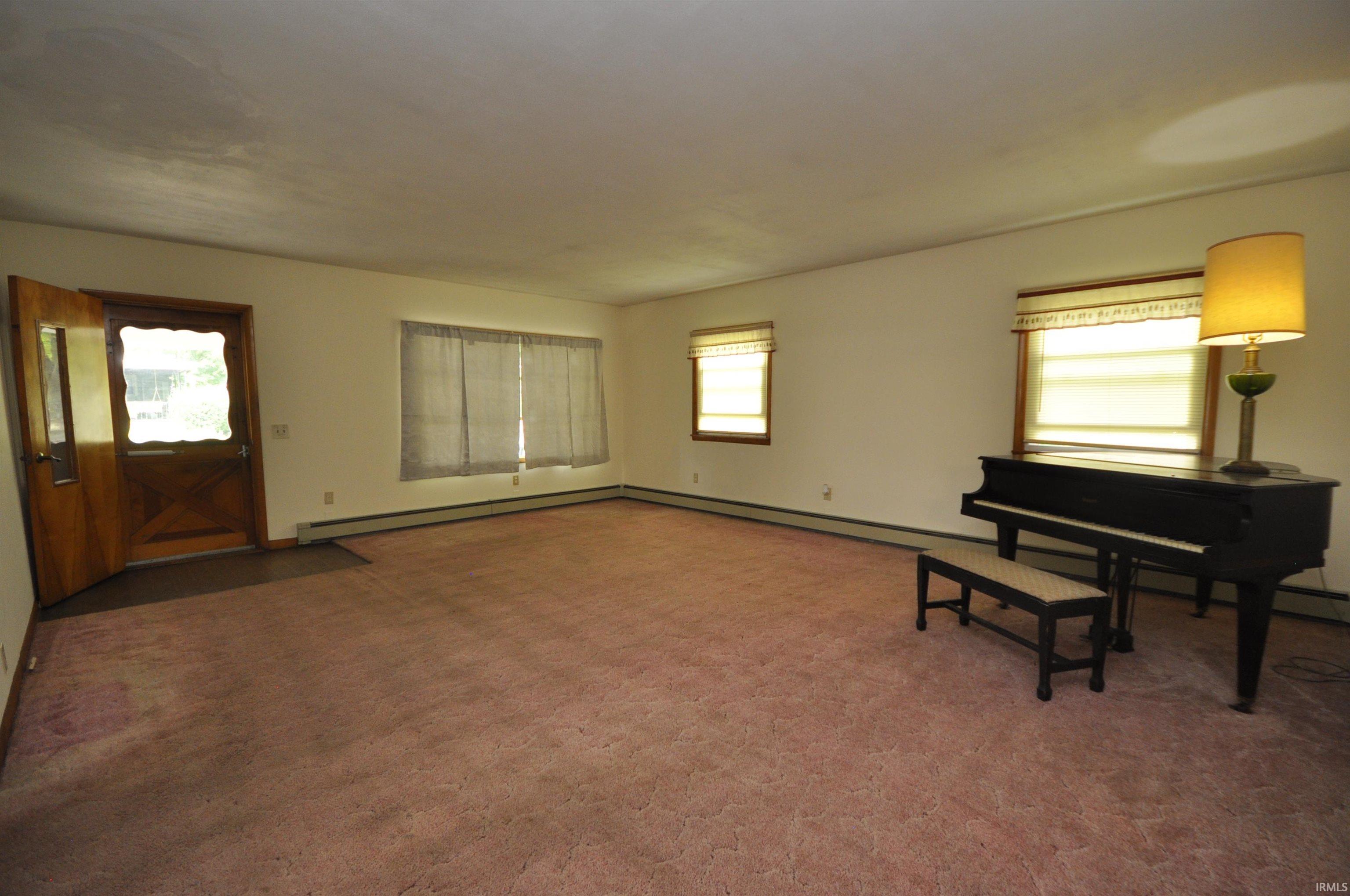 Homes for sale in Ridgeville, IN | 105 S Portland St, Ridgeville, IN 47380 | MLS# 202526968