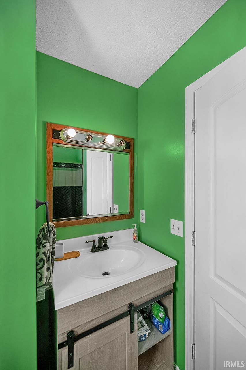 Photo 16 of 2107 Cortez Drive