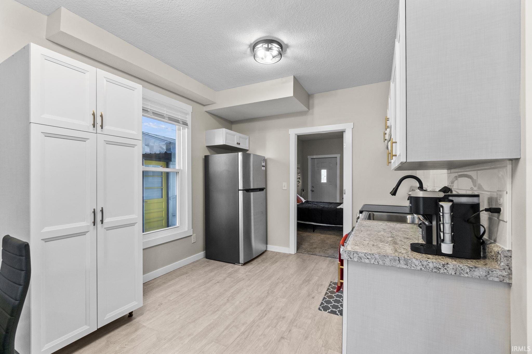 Photo 5 of 602 Lavina Street