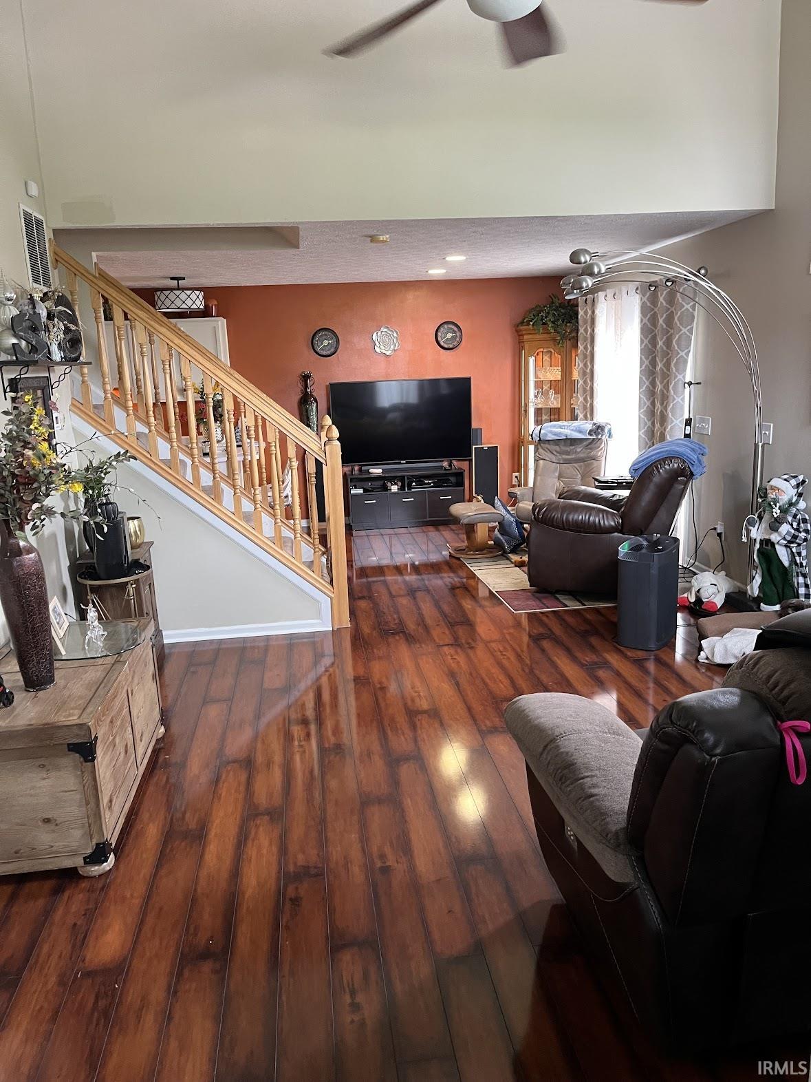 Homes for sale in Indianapolis, IN | 5931 Marina View Ln, Indianapolis, IN 46237 | MLS# 202527049